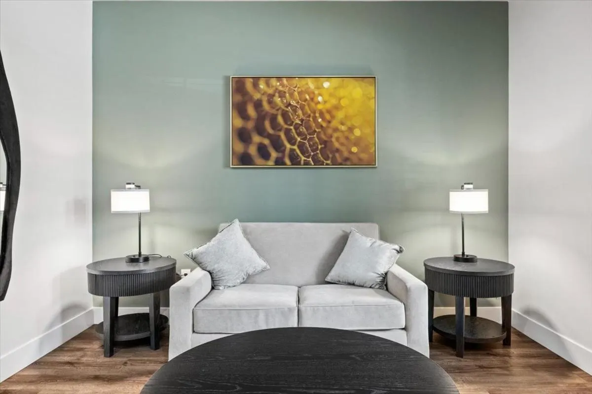 University Park Inn & Suites, an Ascend Collection Hotel