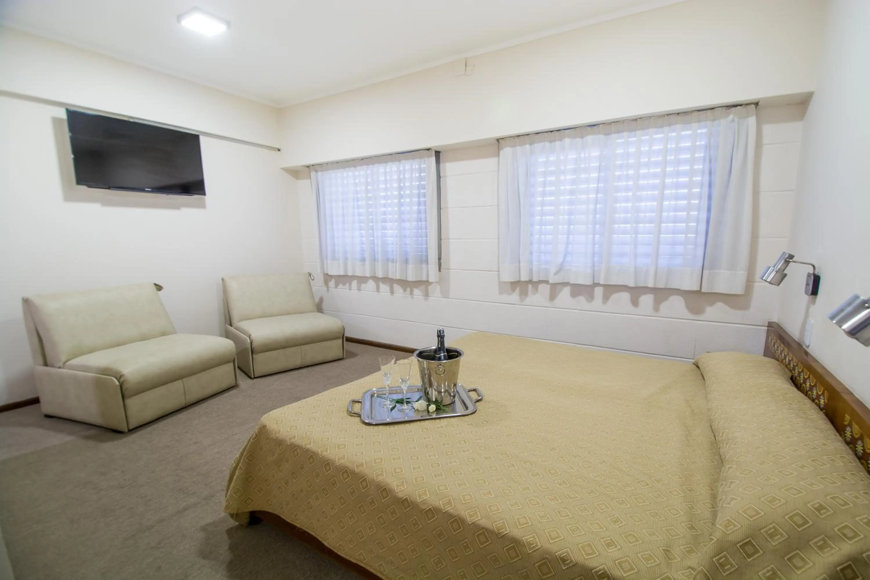 TV and multimedia, Bed in Hostal Santa Fe De La Veracruz