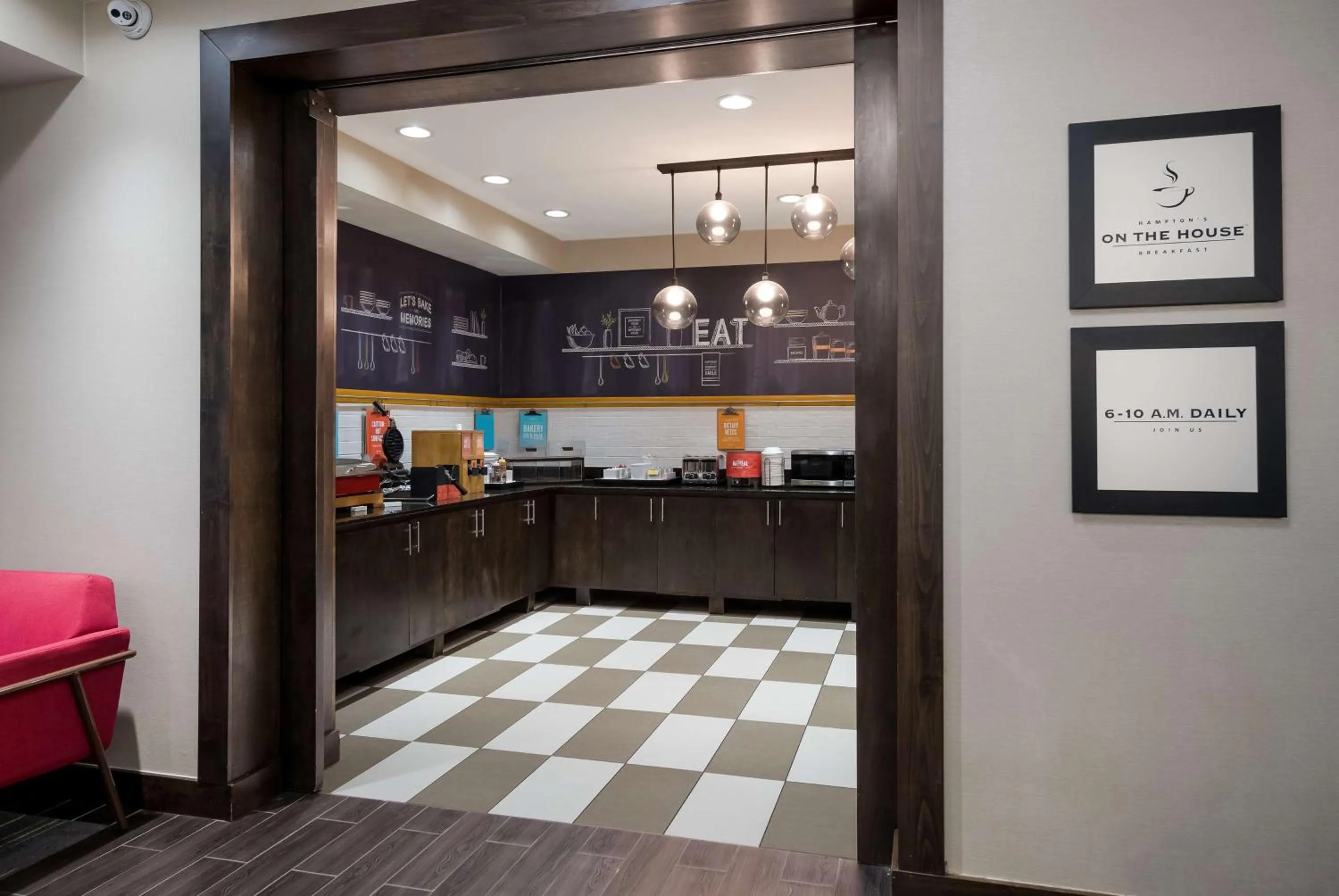 Breakfast in Hampton Inn Marshall