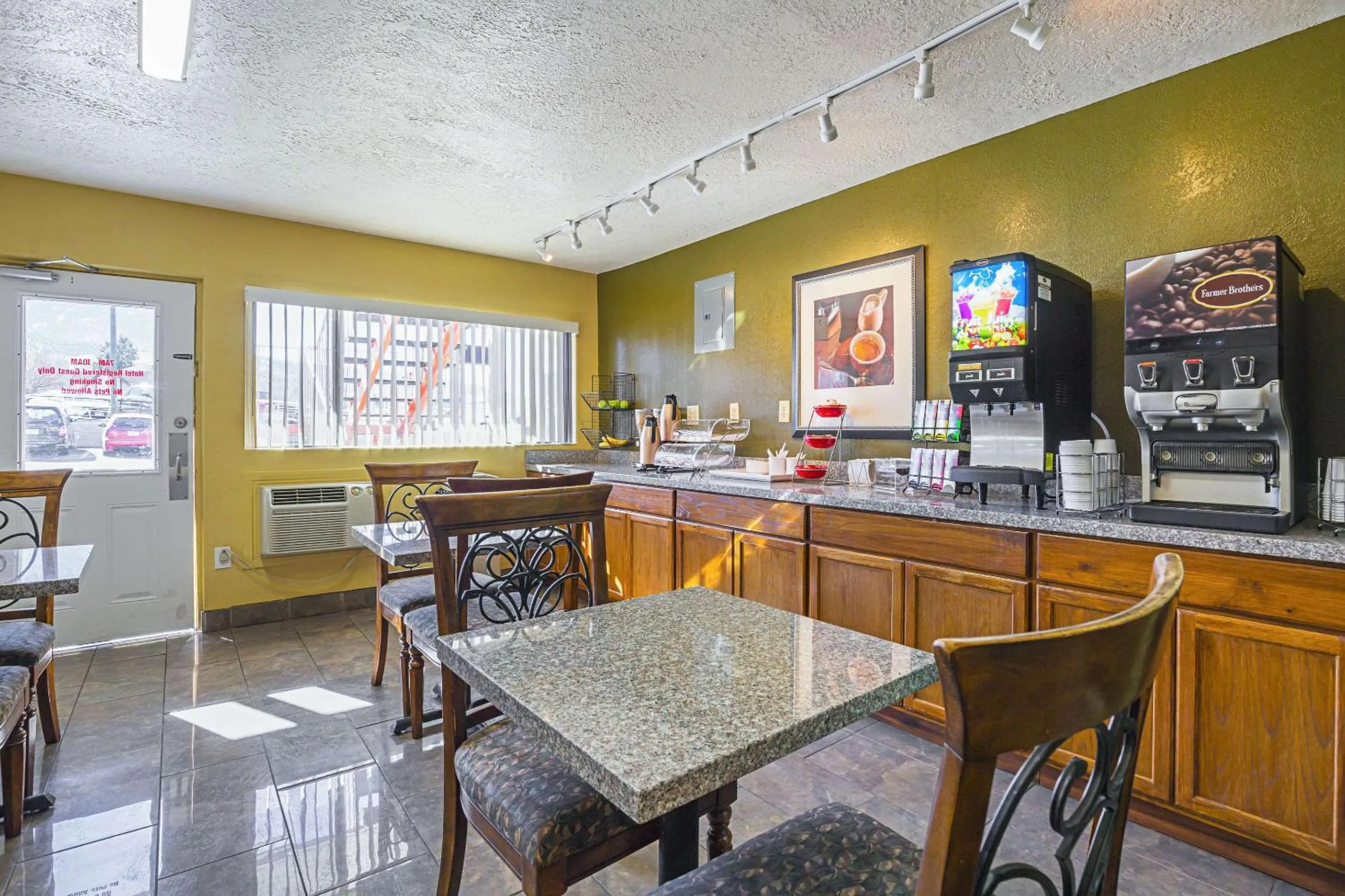 Restaurant/Places to Eat in Rodeway Inn Cedar City