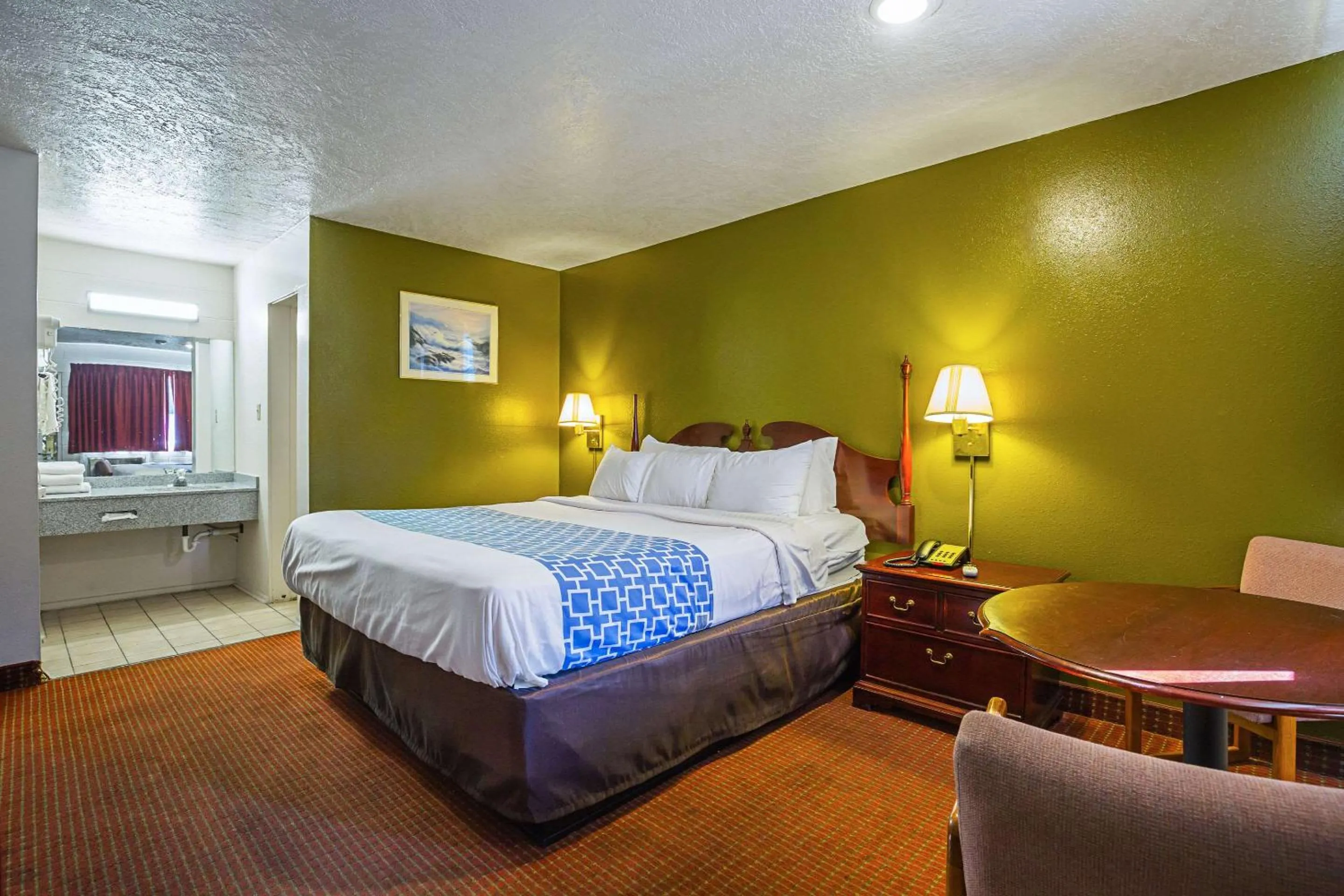 Photo of the whole room in Rodeway Inn Cedar City