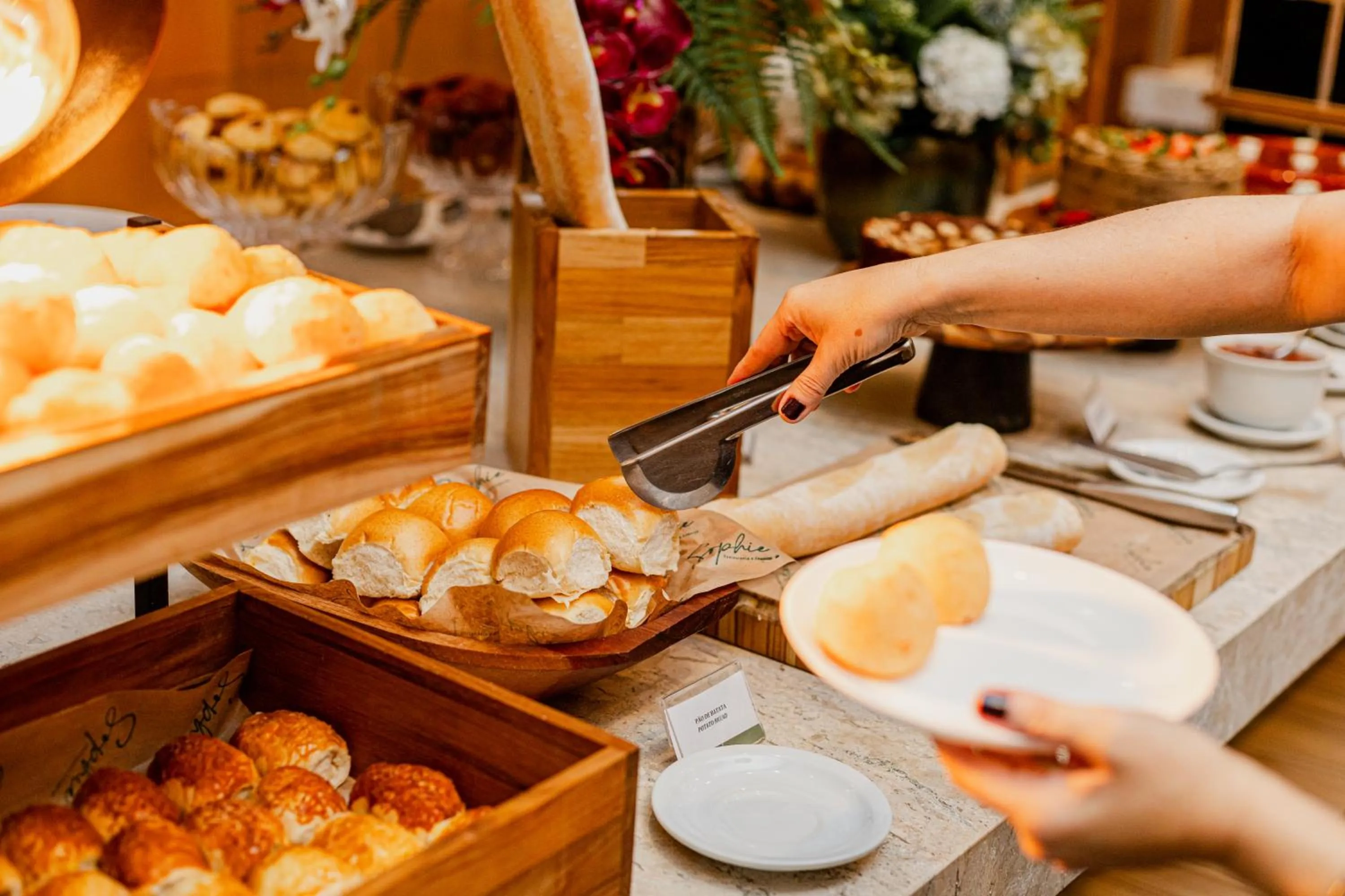 Restaurant/places to eat in Royal Golden Hotel - Savassi