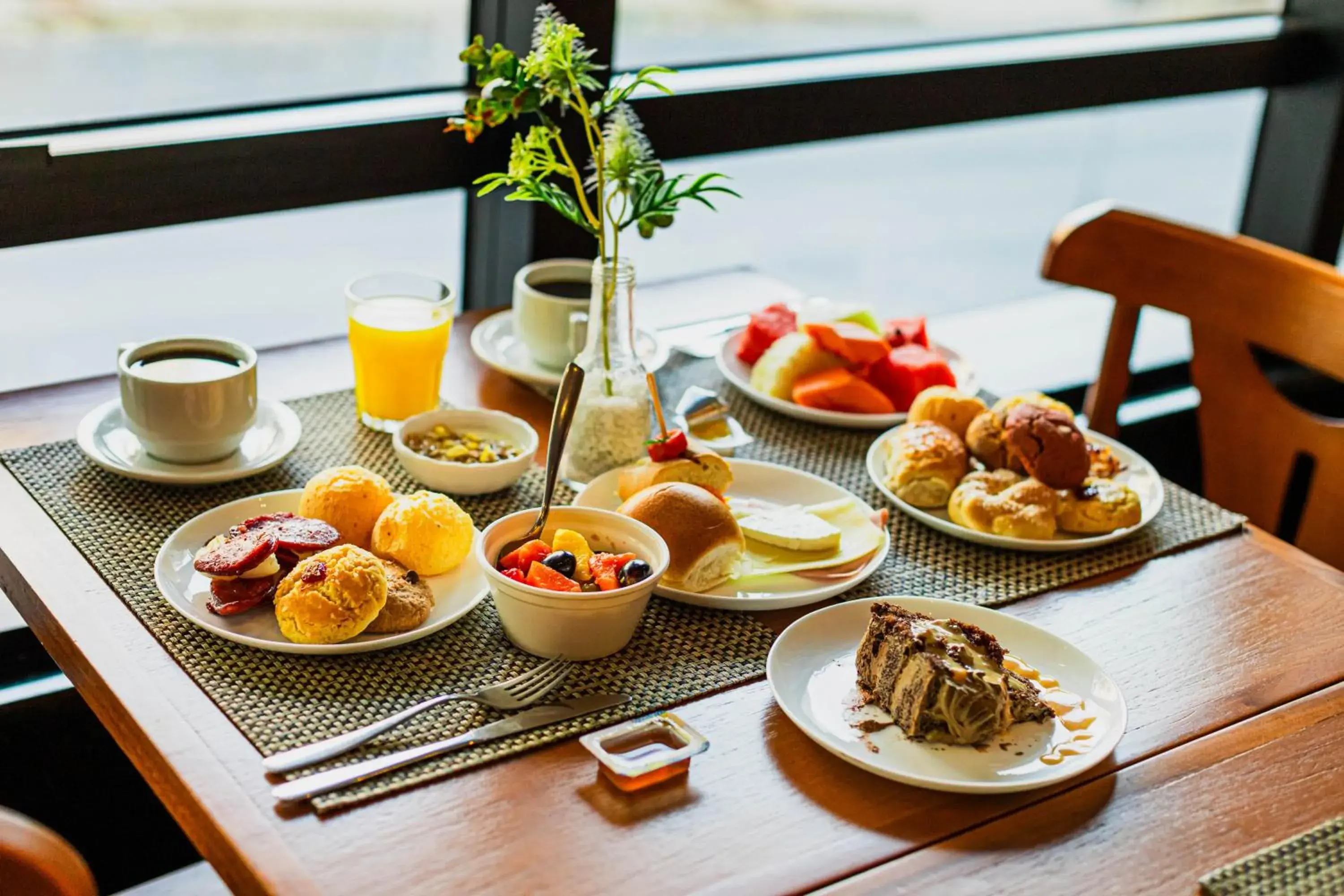 Restaurant/places to eat in Royal Golden Hotel - Savassi Restaurant/places to eat in Royal Golden Hotel - Savassi