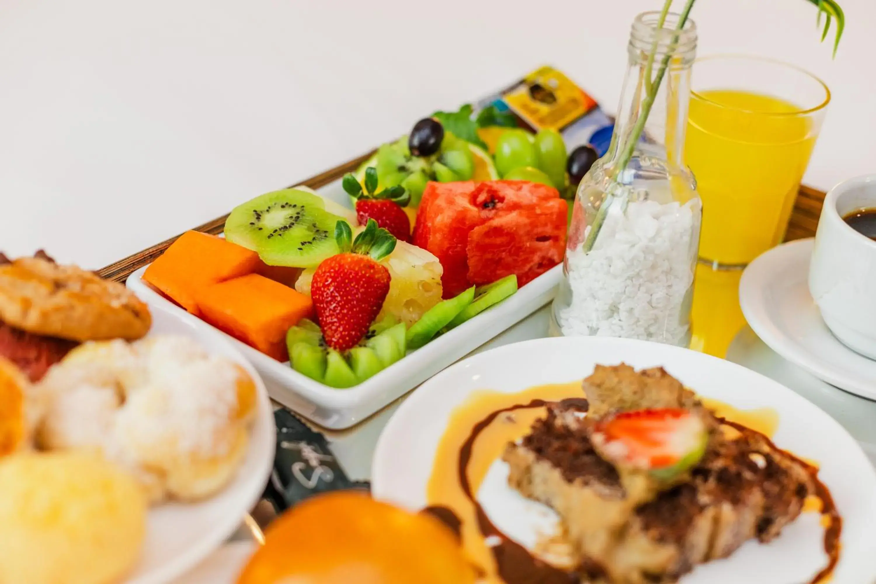 Food and drinks in Royal Golden Hotel - Savassi Food and drinks in Royal Golden Hotel - Savassi