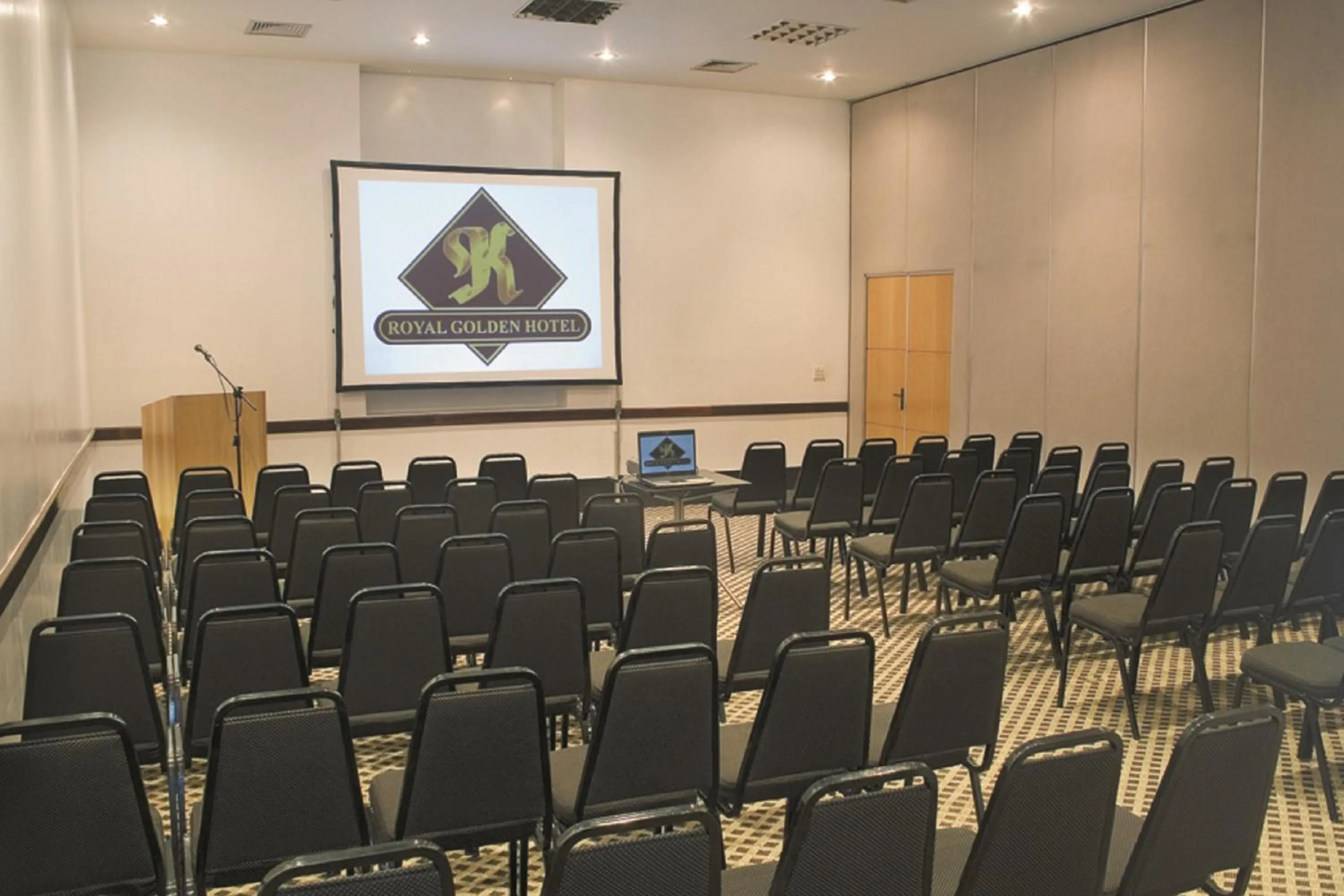 Business facilities in Royal Golden Hotel - Savassi