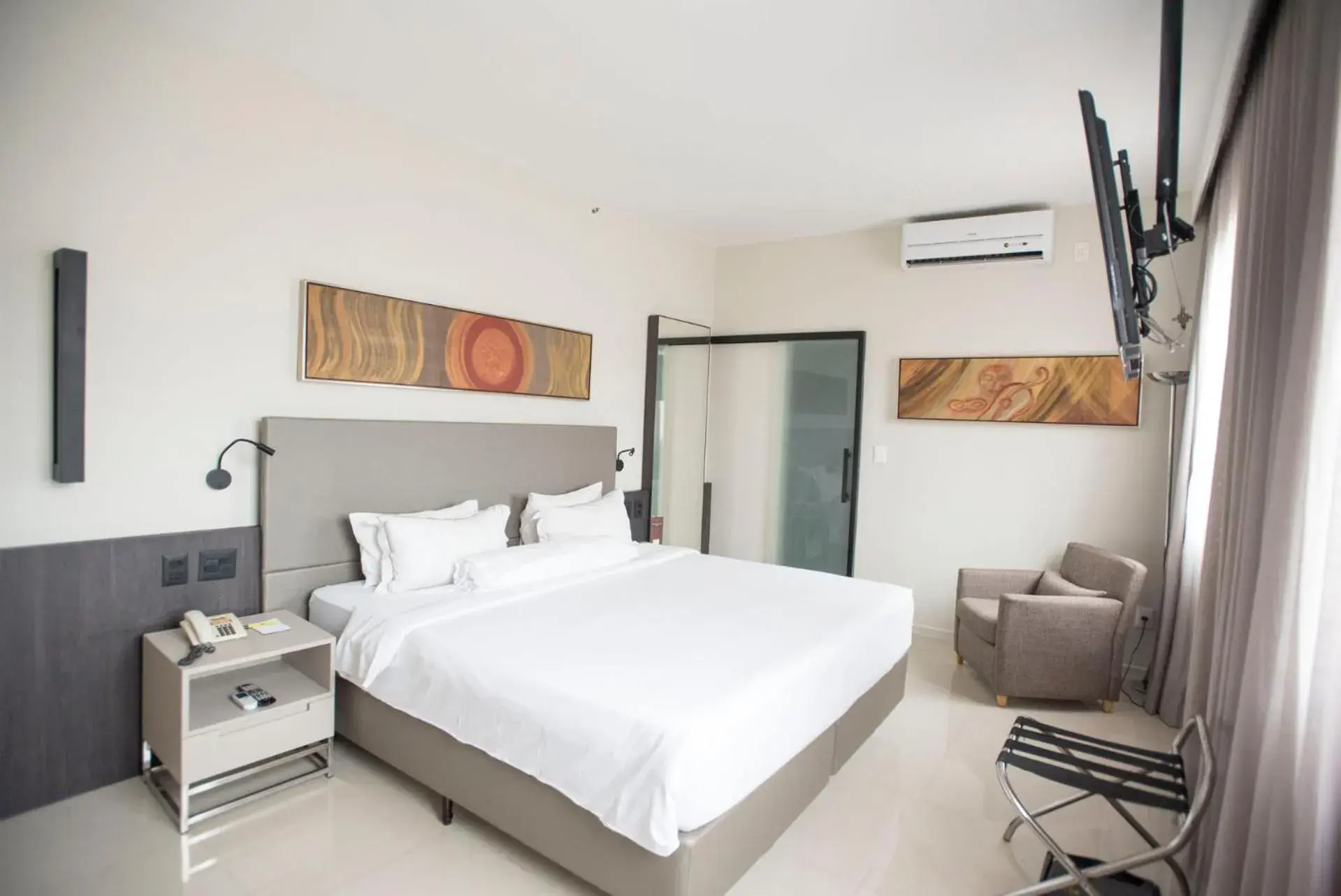 Photo of the whole room, Bed in Royal Collection Savassi Photo of the whole room, Bed in Royal Collection Savassi