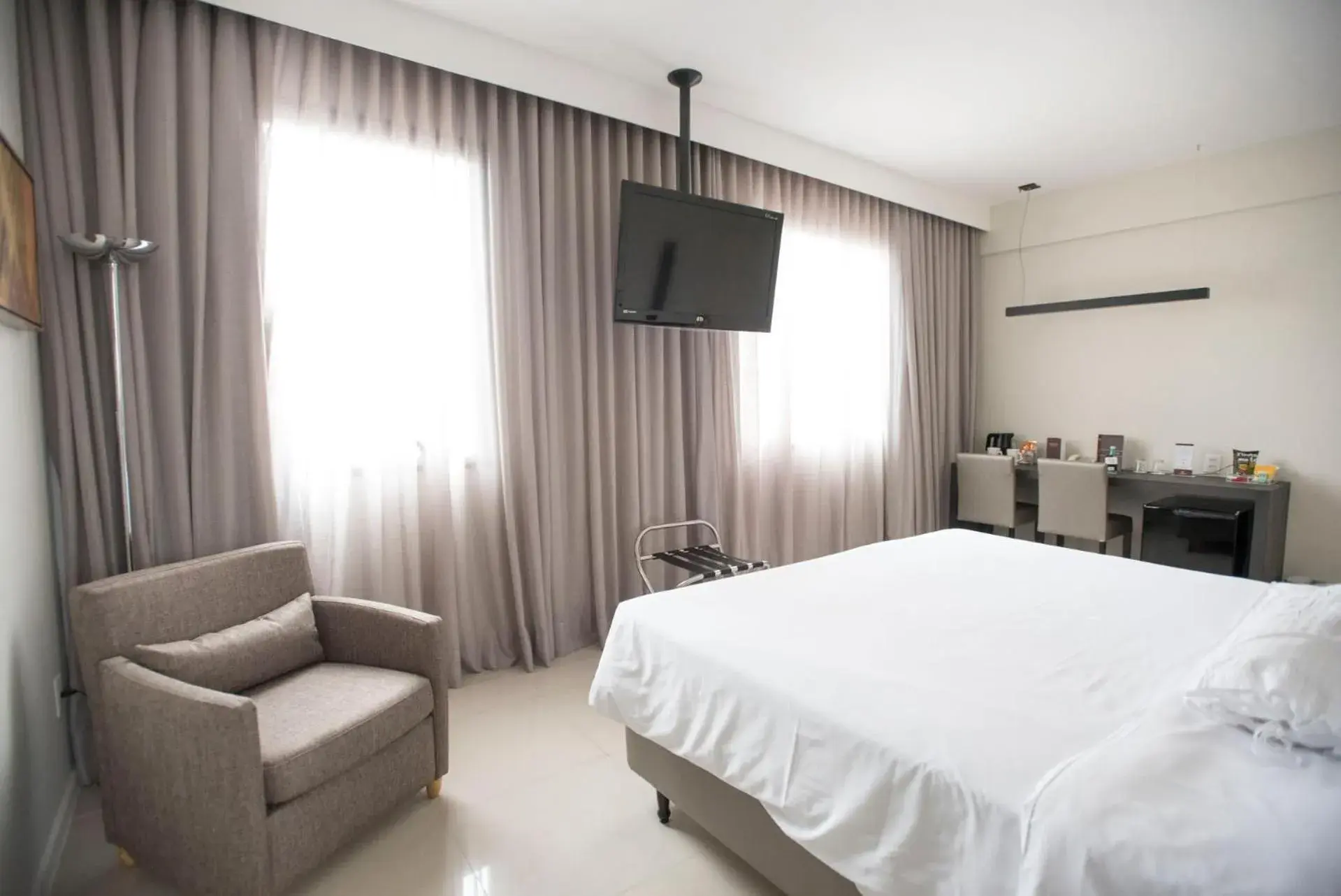 Photo of the whole room, Bed in Royal Collection Savassi Photo of the whole room, Bed in Royal Collection Savassi