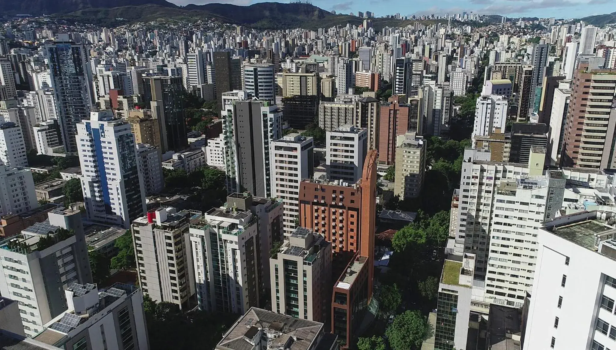 Quiet street view in Royal Collection Savassi Quiet street view in Royal Collection Savassi