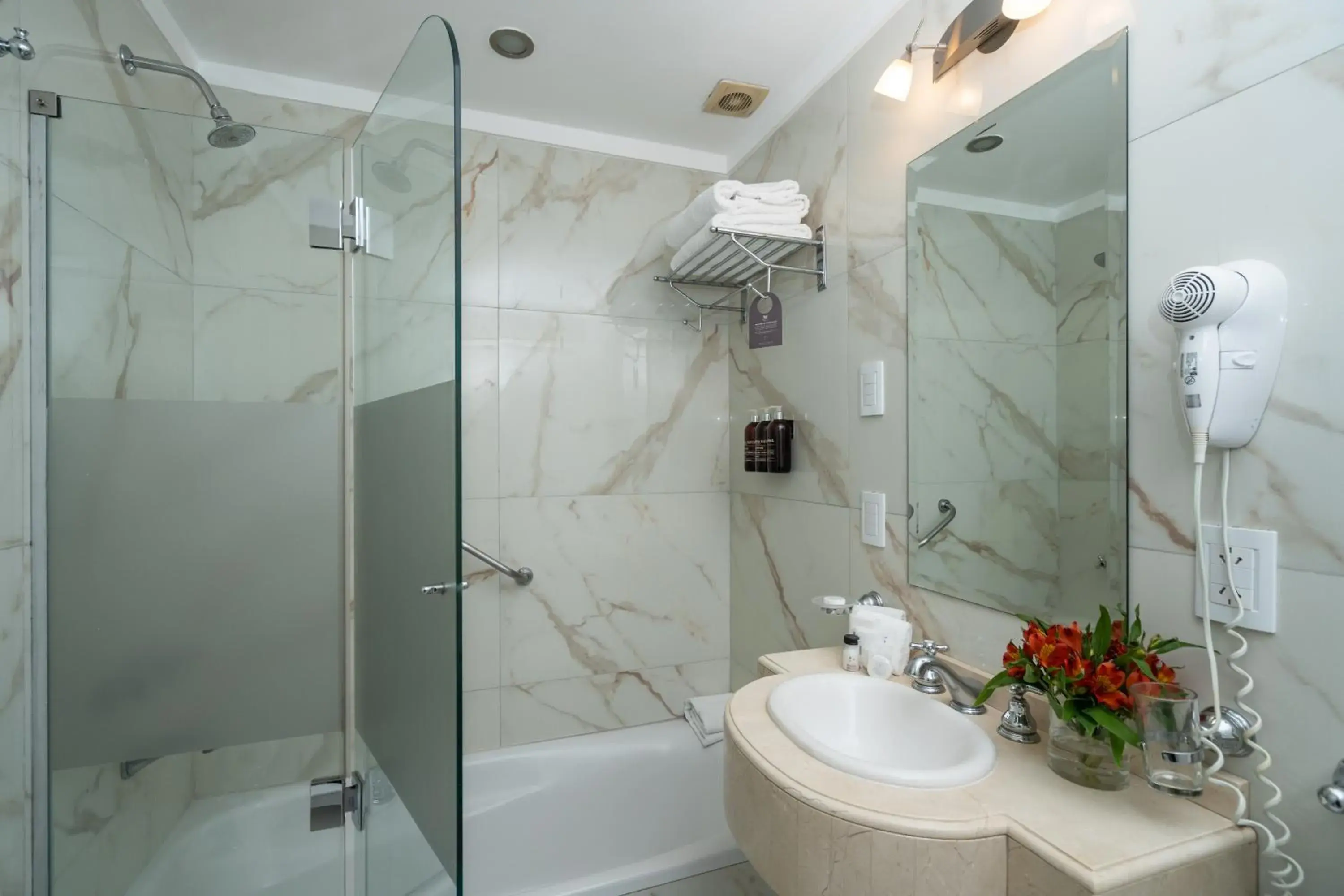 Bathroom in Hotel Intersur Recoleta Bathroom in Hotel Intersur Recoleta