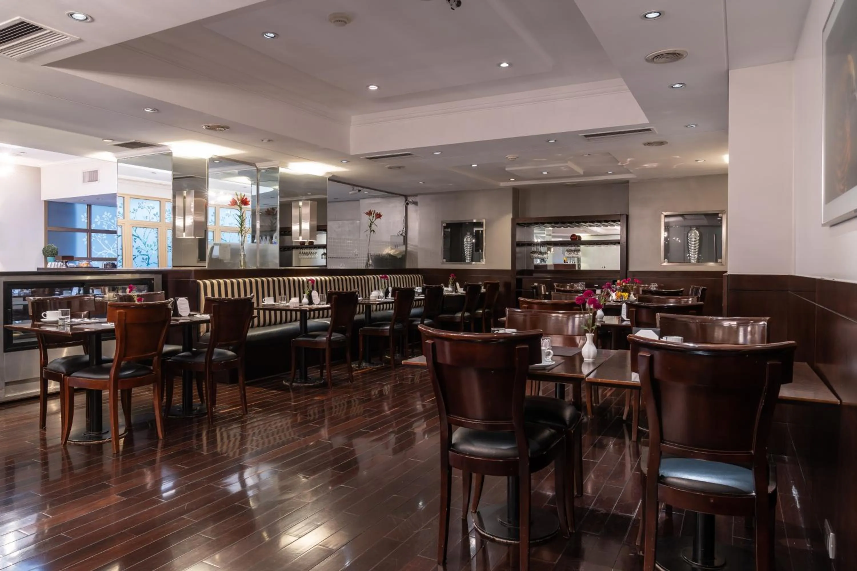 Lounge or bar in Hotel Intersur Recoleta