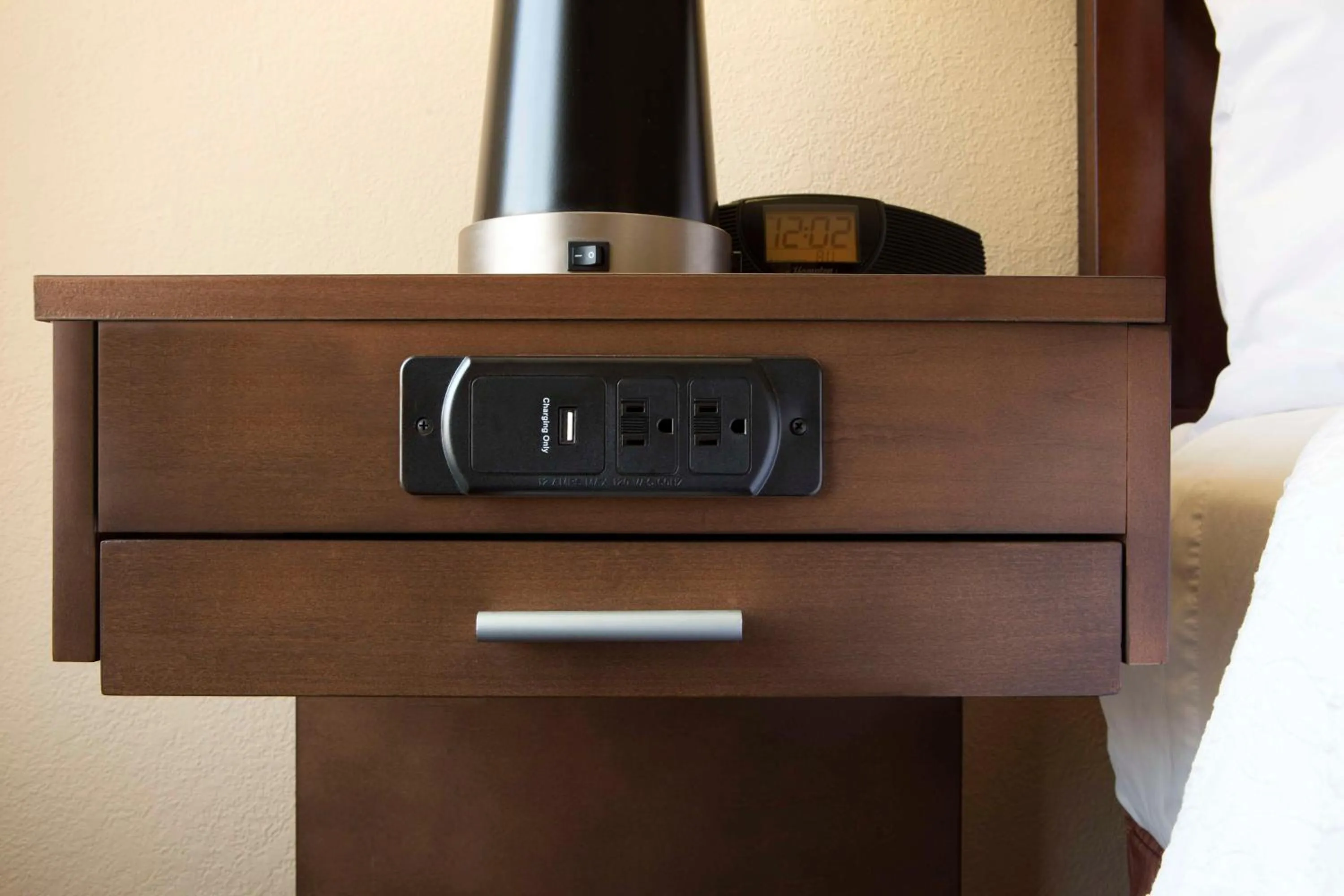 Bed in Hampton Inn Forrest City