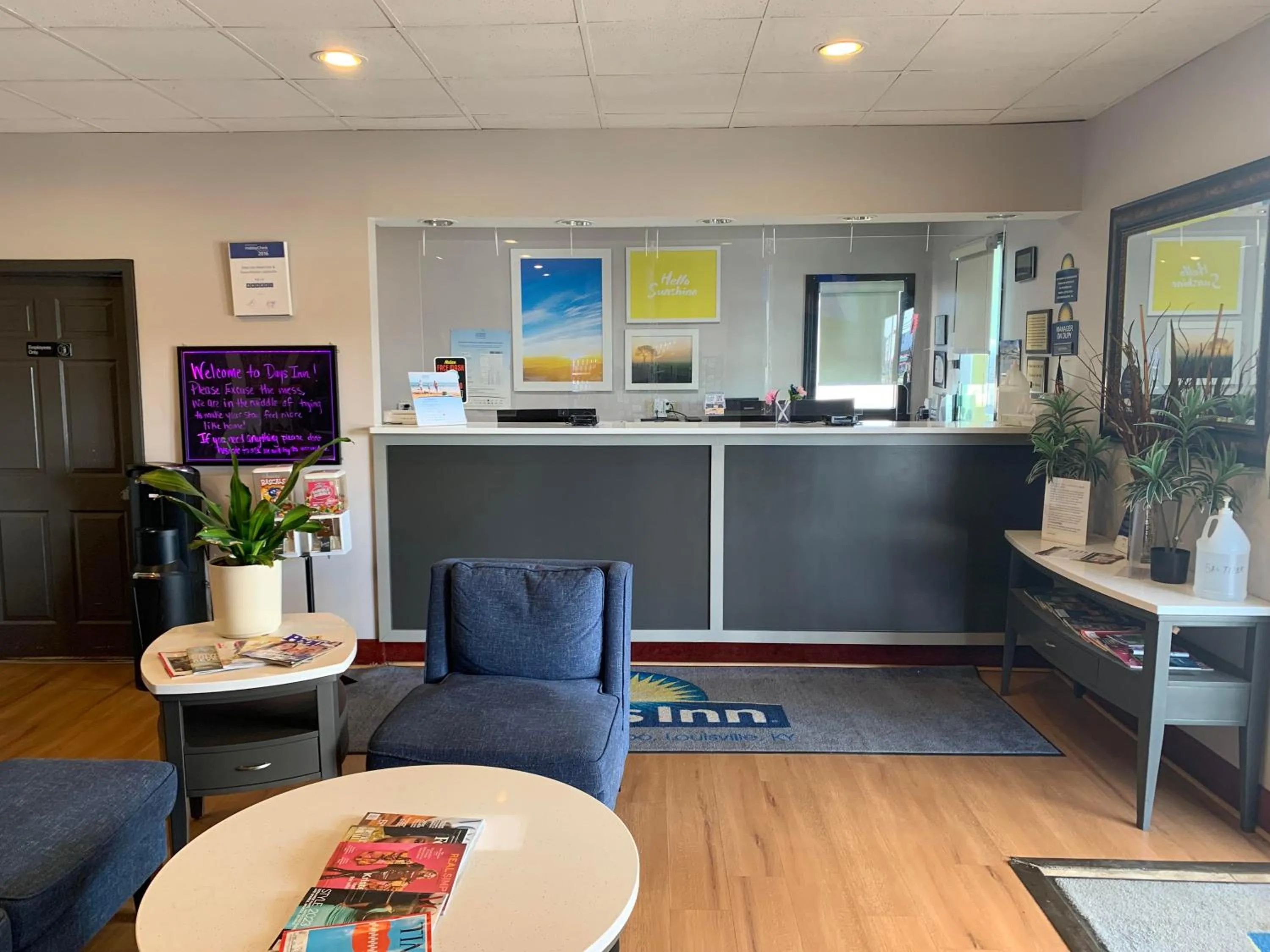 Property building in Days Inn by Wyndham Louisville Airport Fair and Expo Center