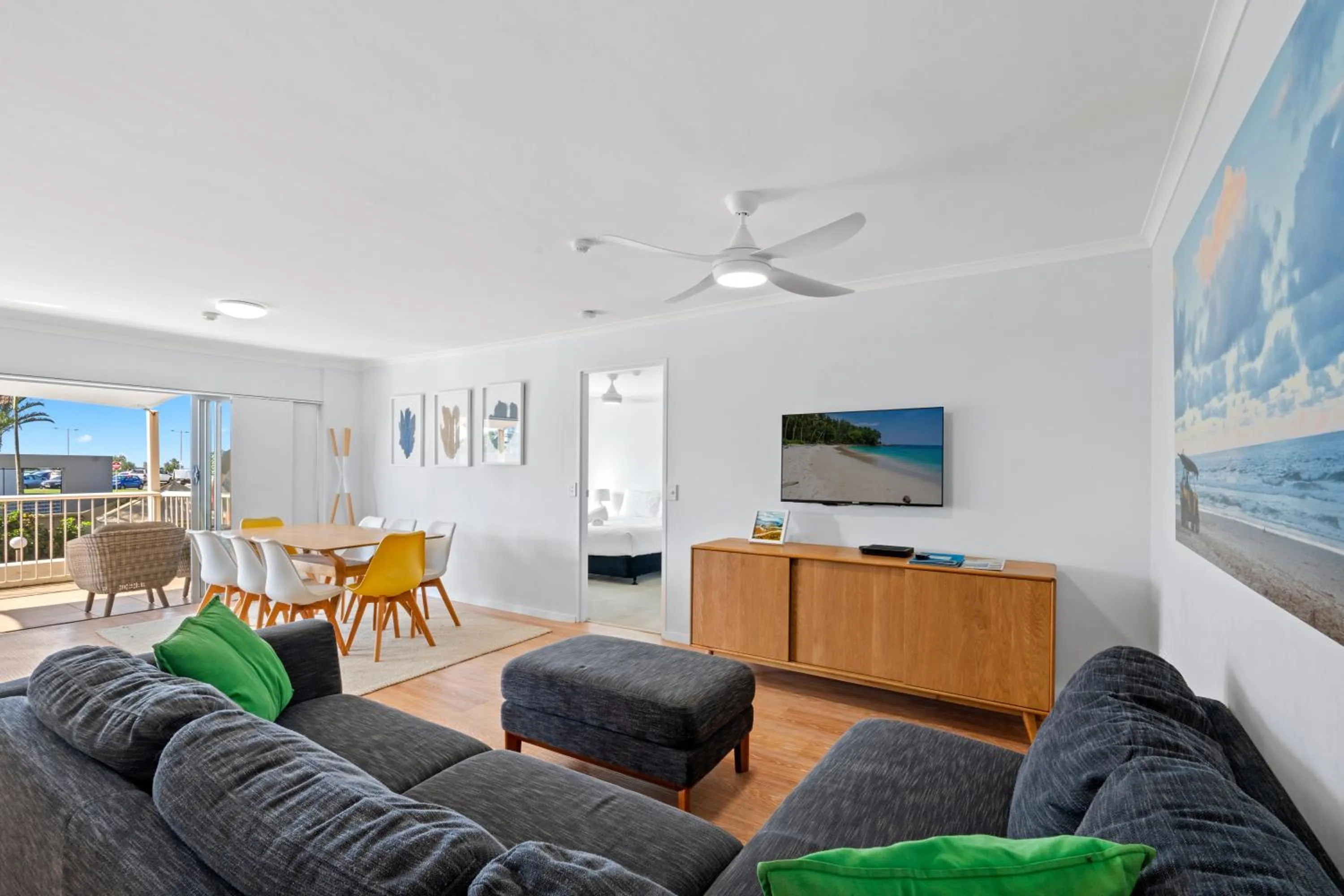 Living room in Narrowneck Court Holiday Apartments