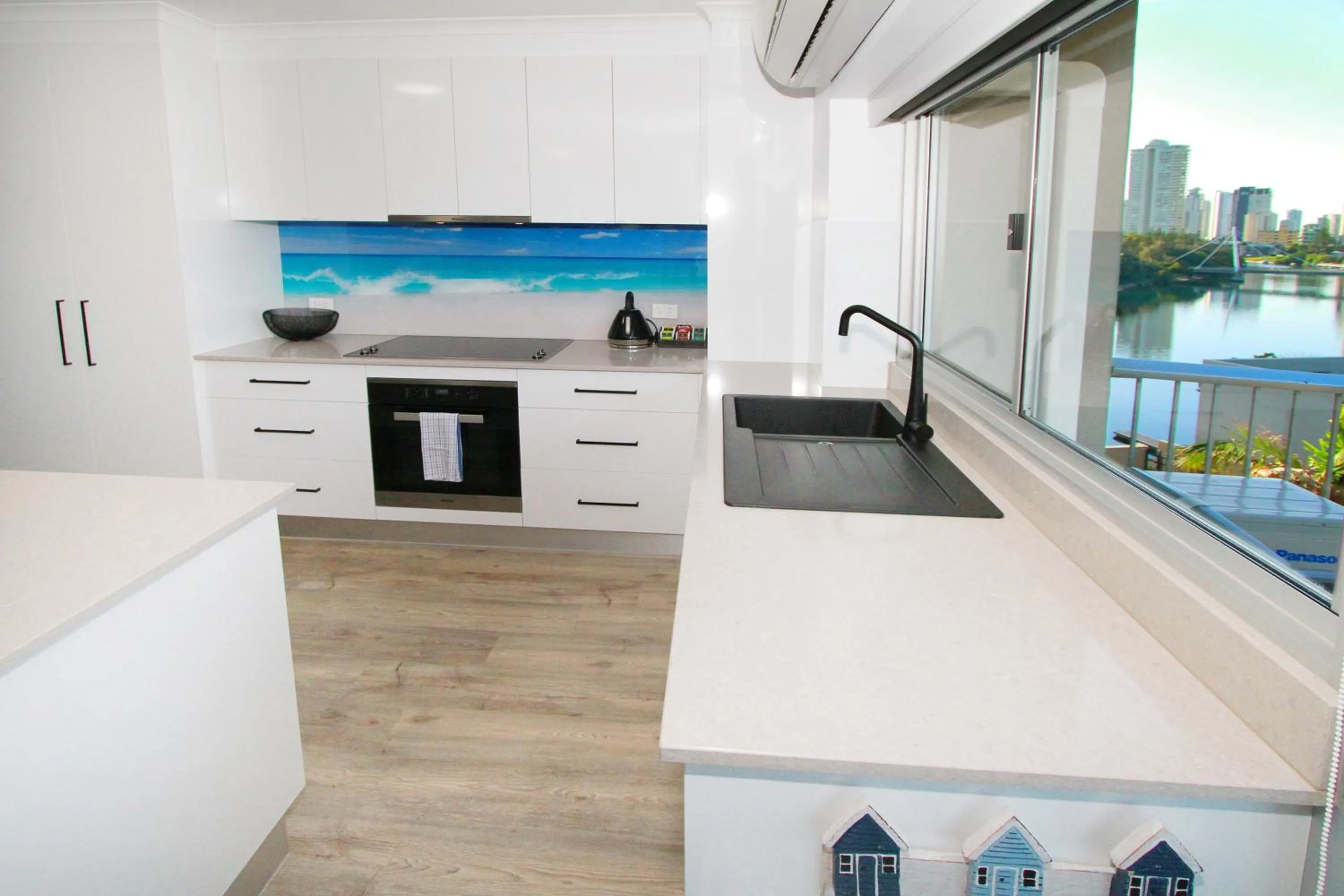 Narrowneck Court Holiday Apartments