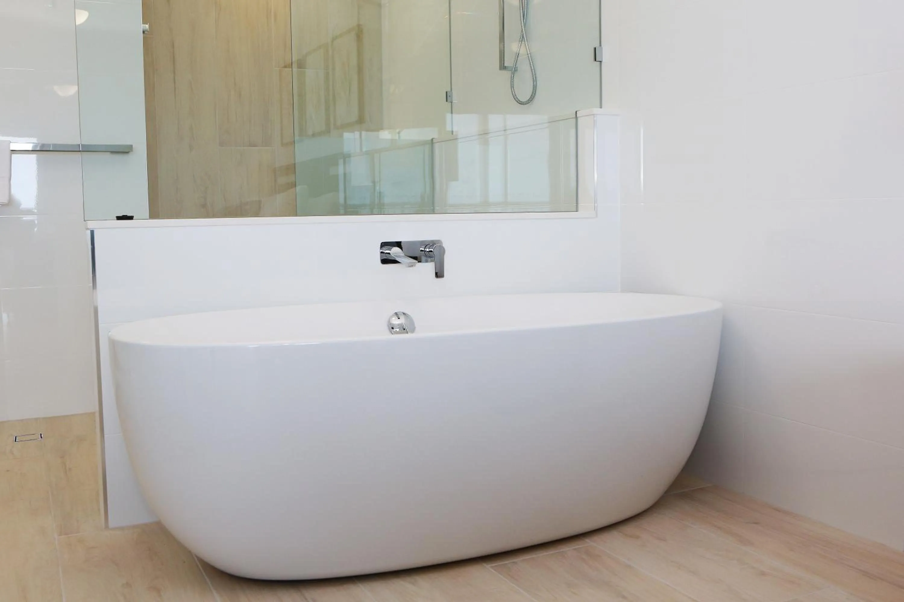 Bathroom in Narrowneck Court Holiday Apartments