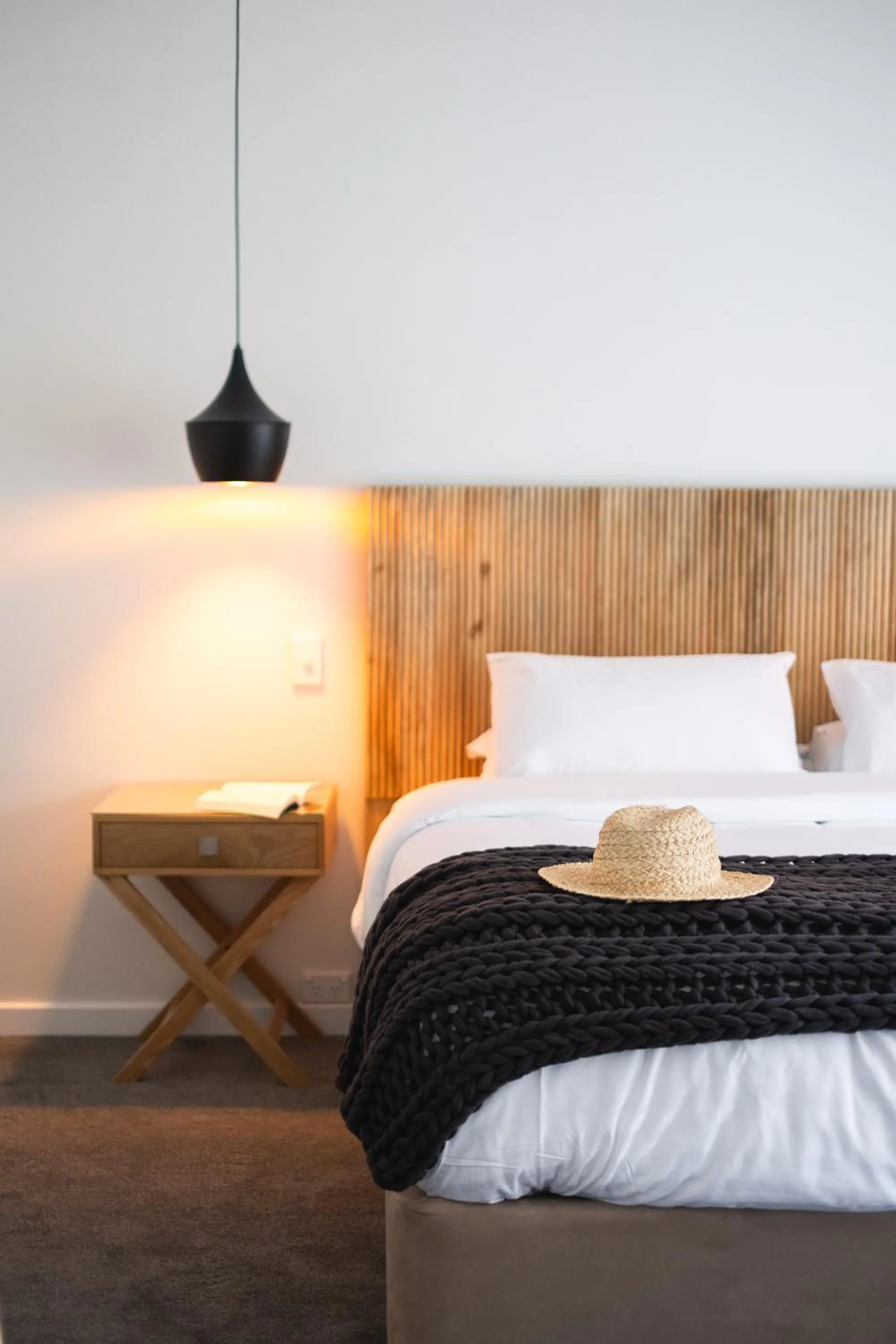 Bedroom, Bed in Chimes Spa Retreat
