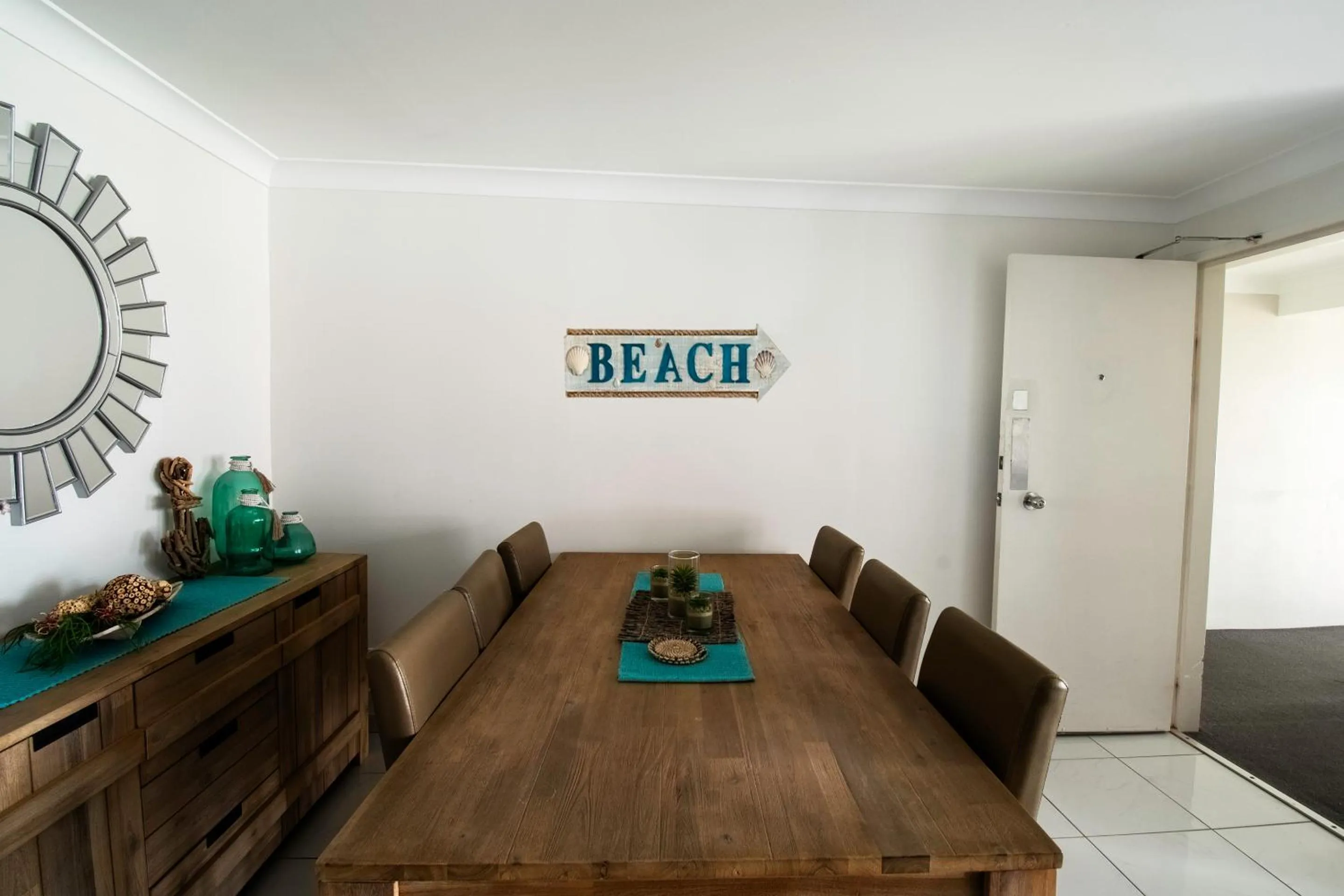 Dining area in Key Largo Holiday Apartments