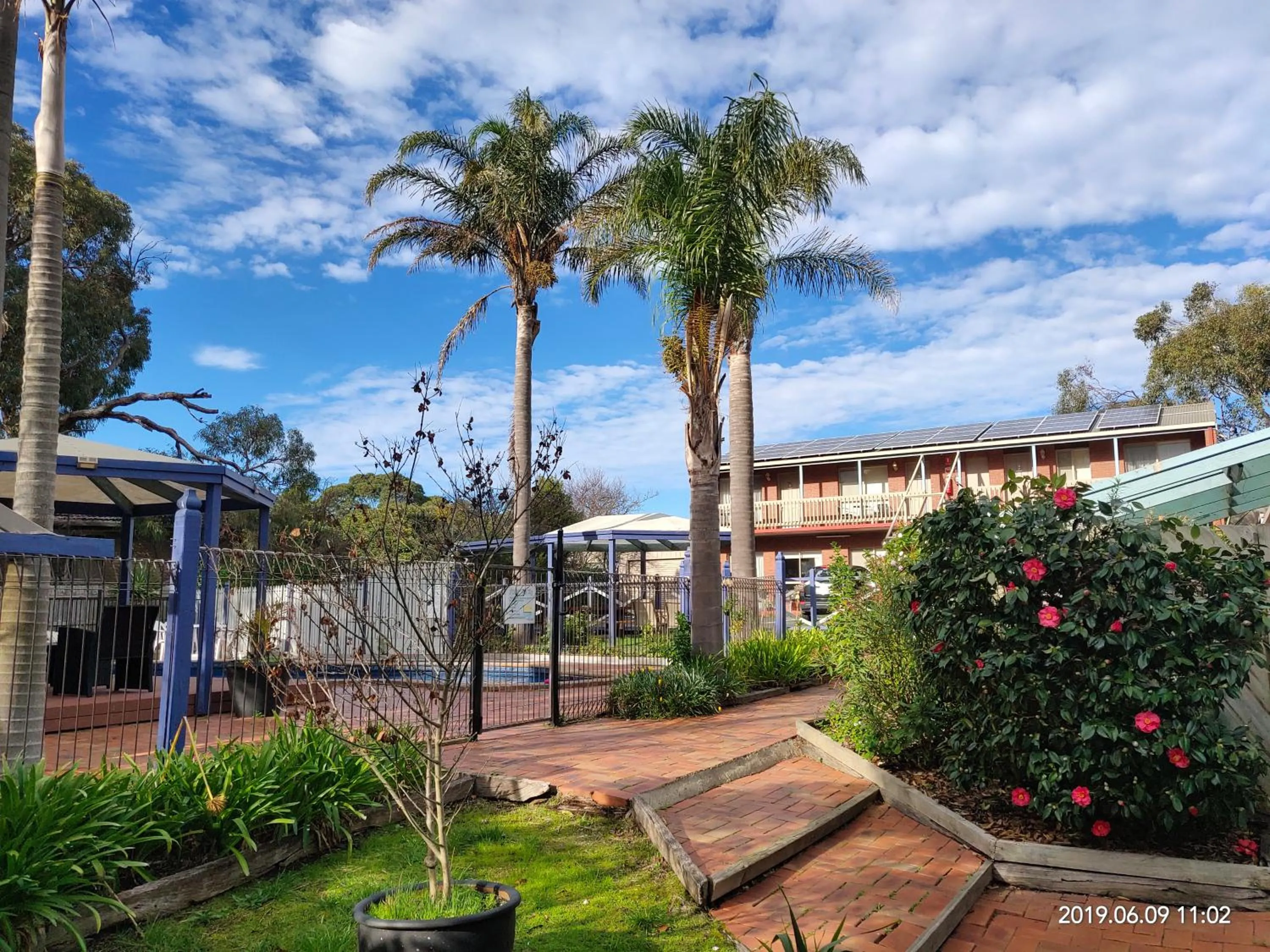 Coachman Motel and Holiday Units