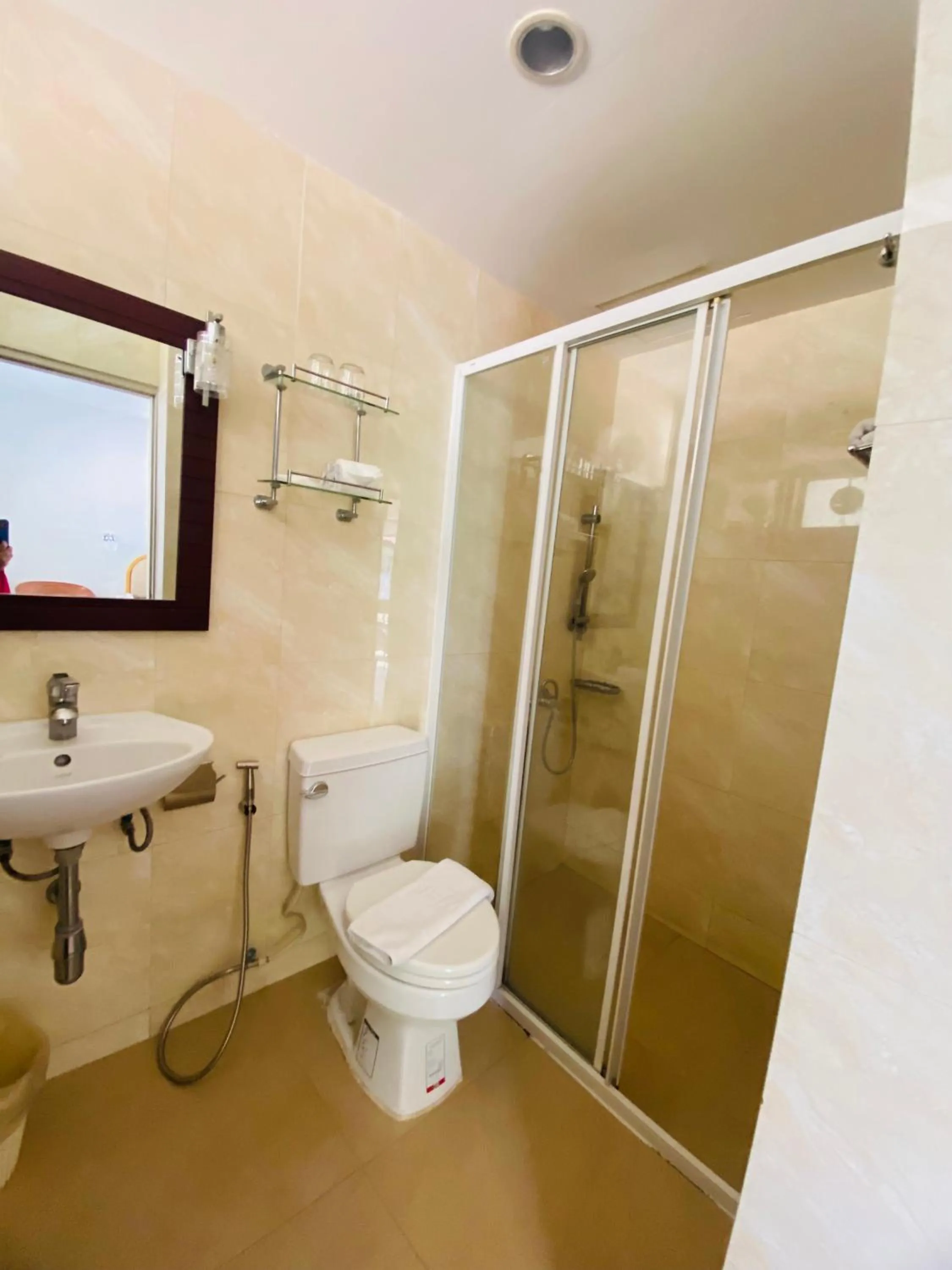 Toilet in Nautical Inn