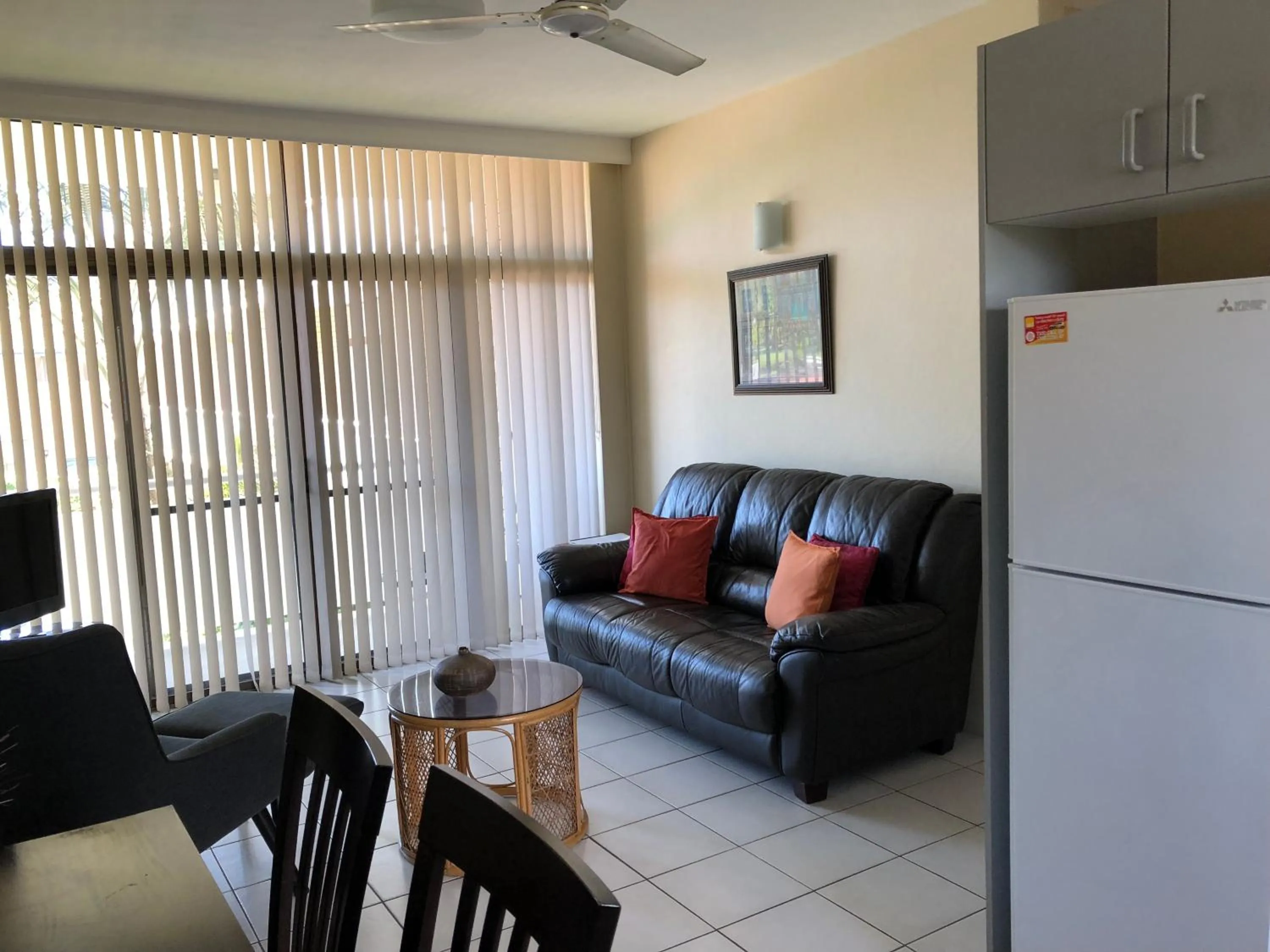 Living room in The Tahitian
