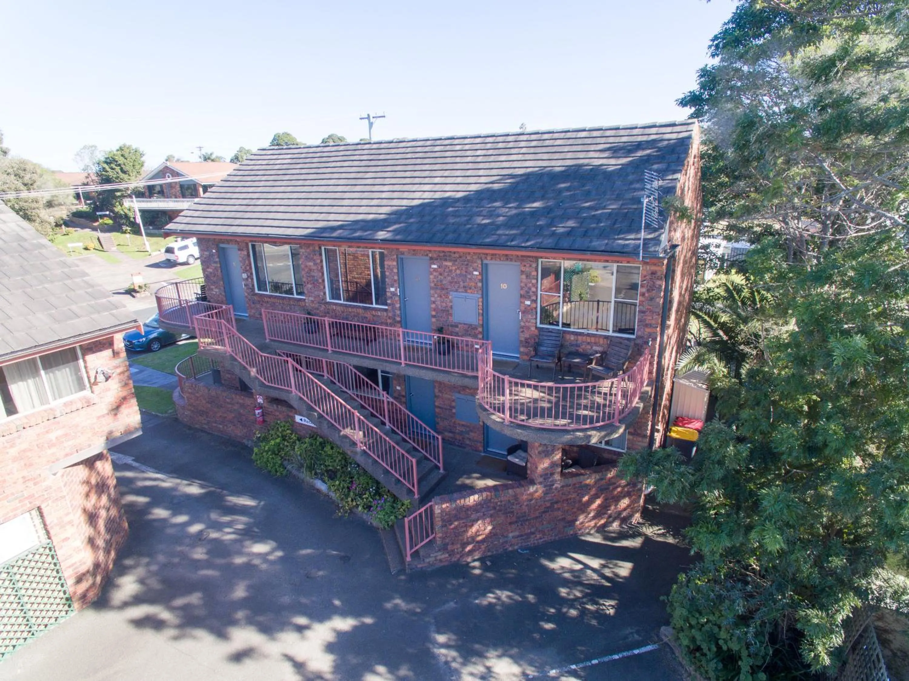 Facade/entrance in Anchor Bay Motel