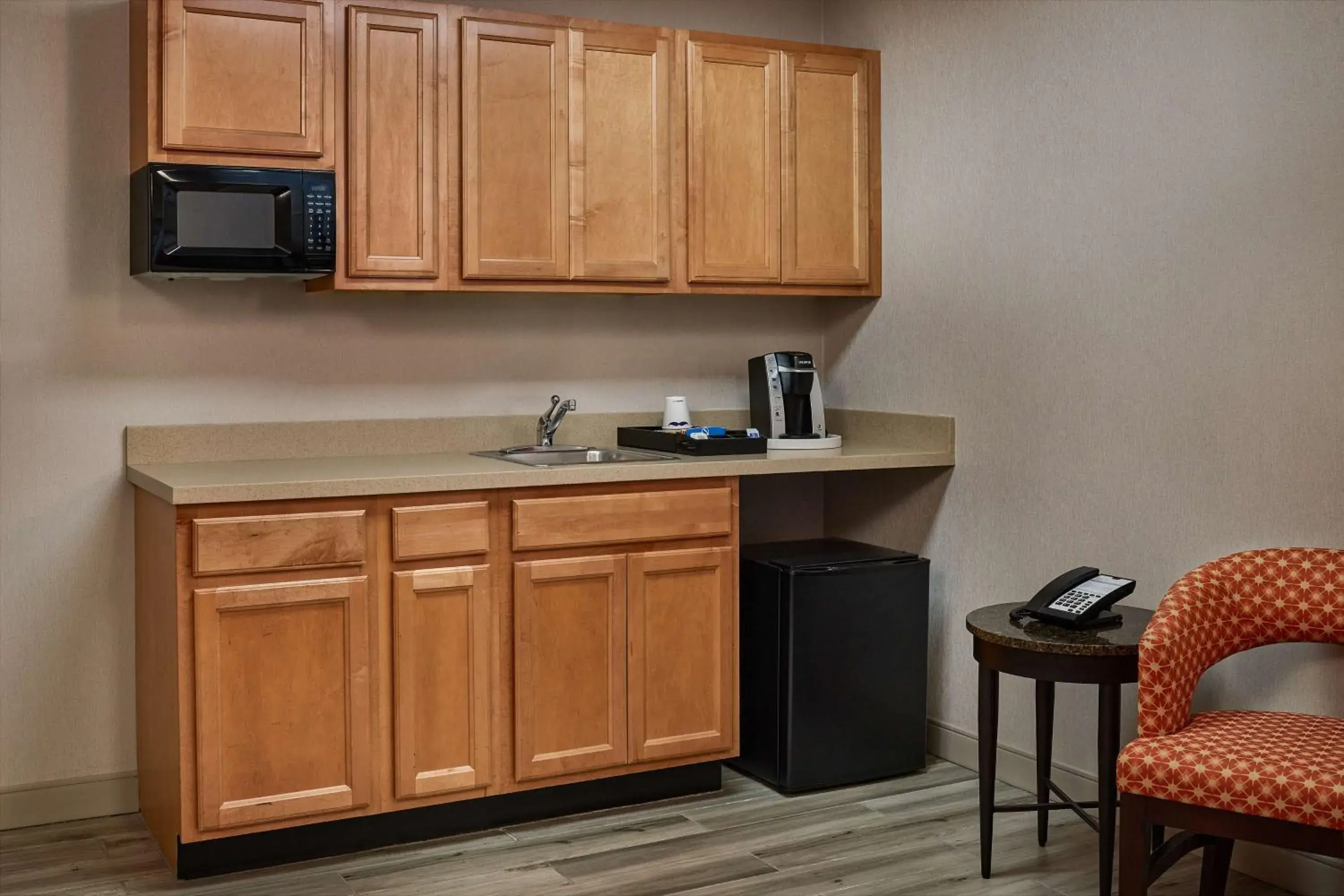 Photo of the whole room in Hampton Inn Boston Logan Airport Photo of the whole room in Hampton Inn Boston Logan Airport