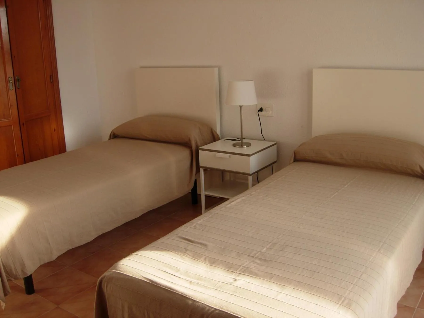 Bed in Buganvilla