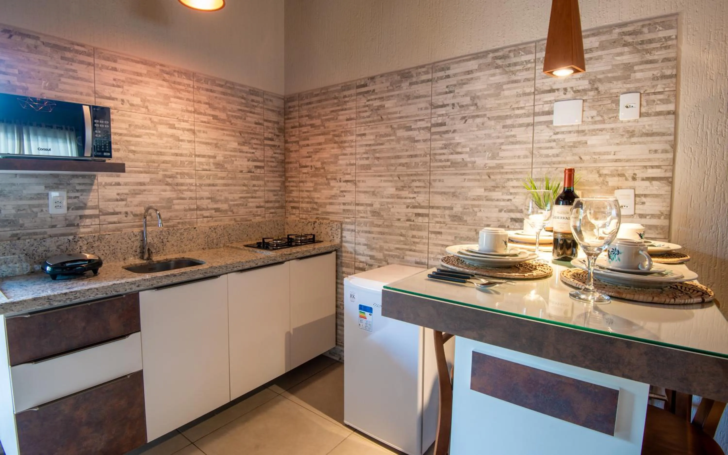 Decorative detail in Pousada Rosa Karioka - Praia do Rosa