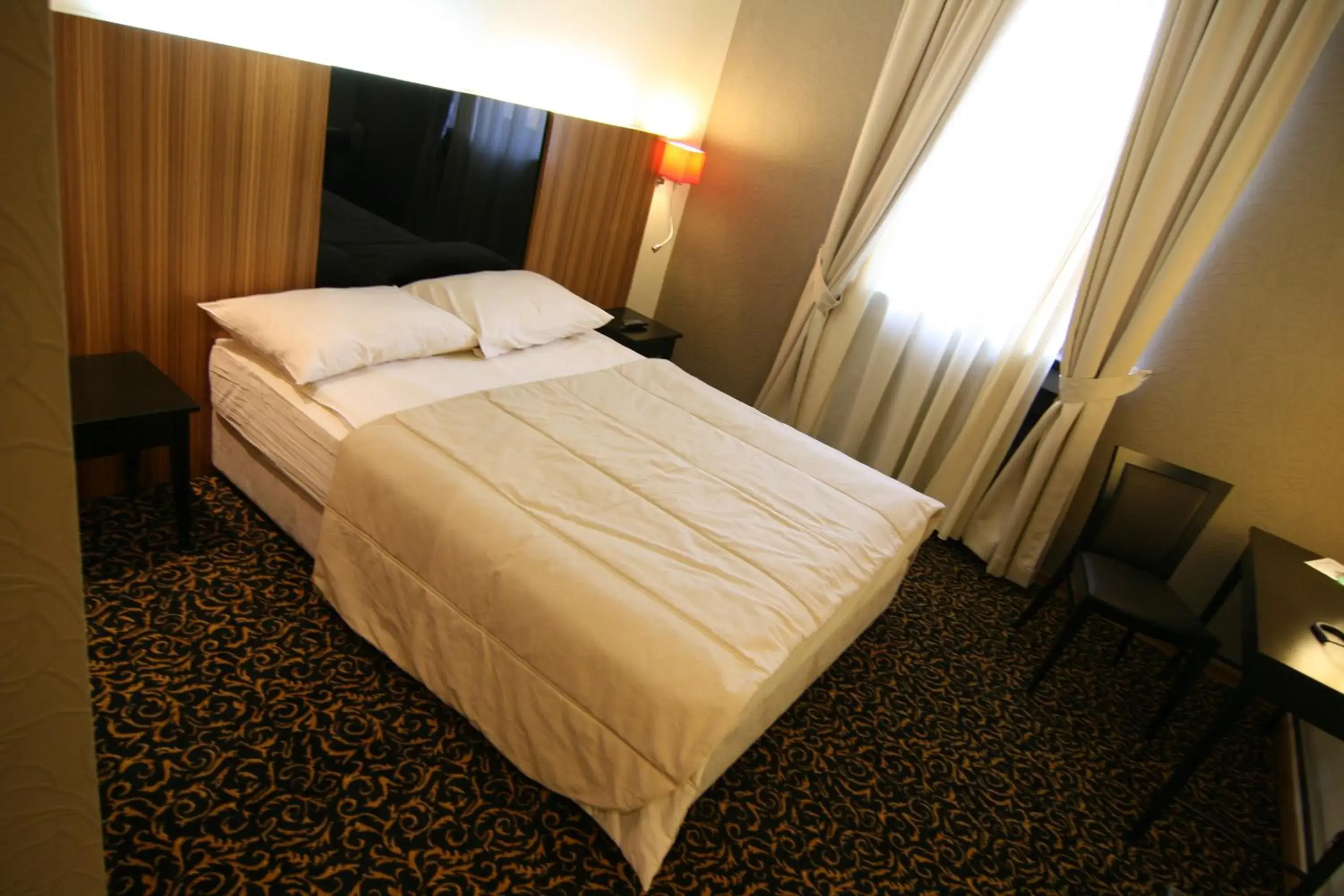 Bed in Hotel Crystal Bed in Hotel Crystal