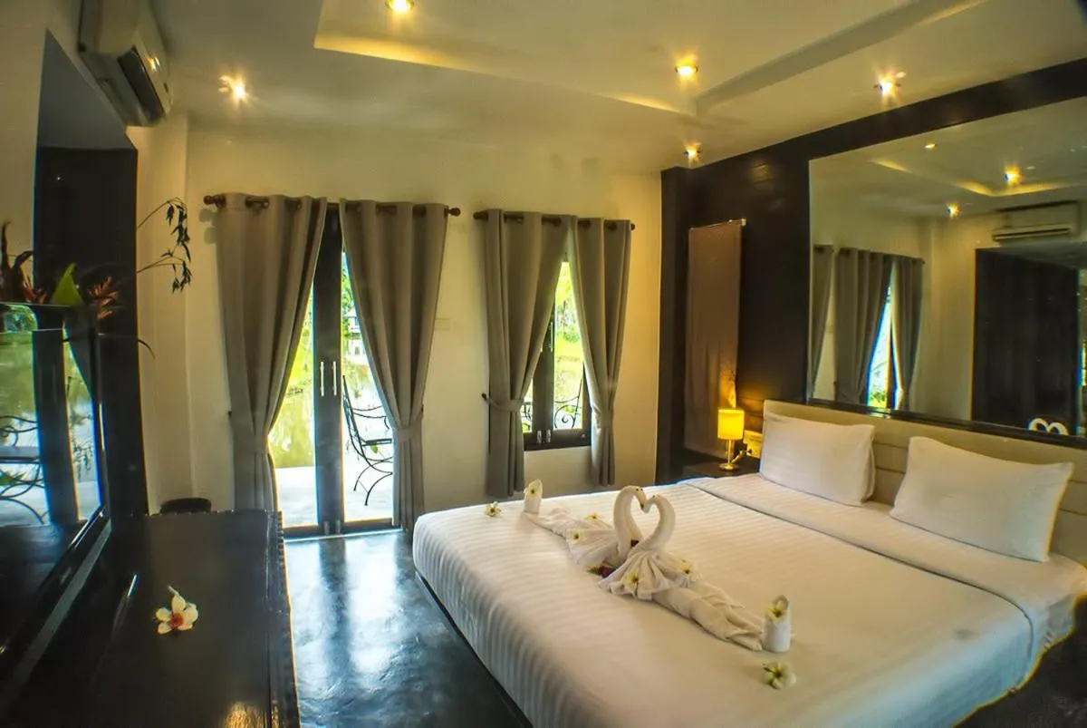 Day, Bed in Bura Lumpai Resort