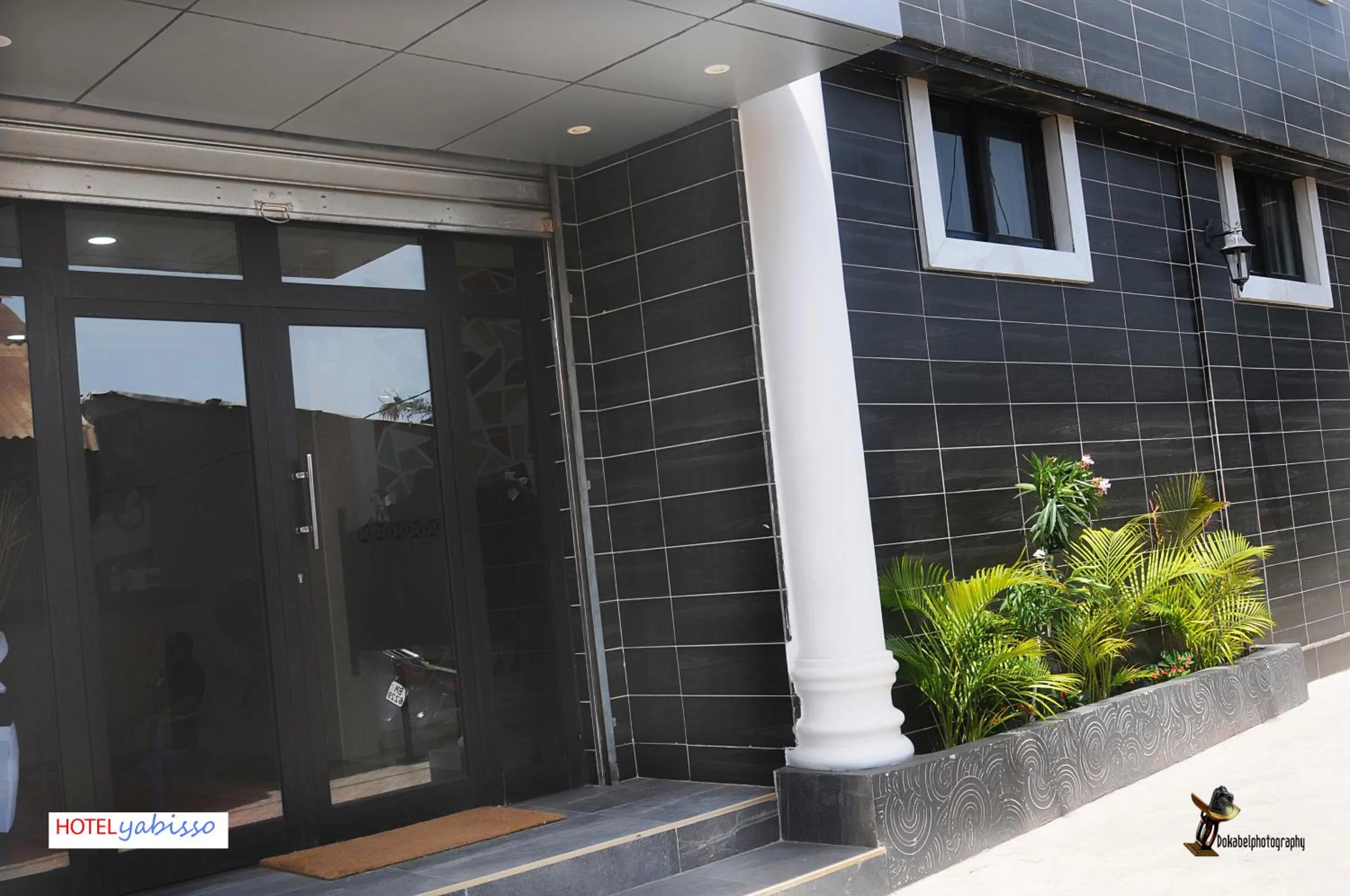 Property building in Hôtel YABISSO