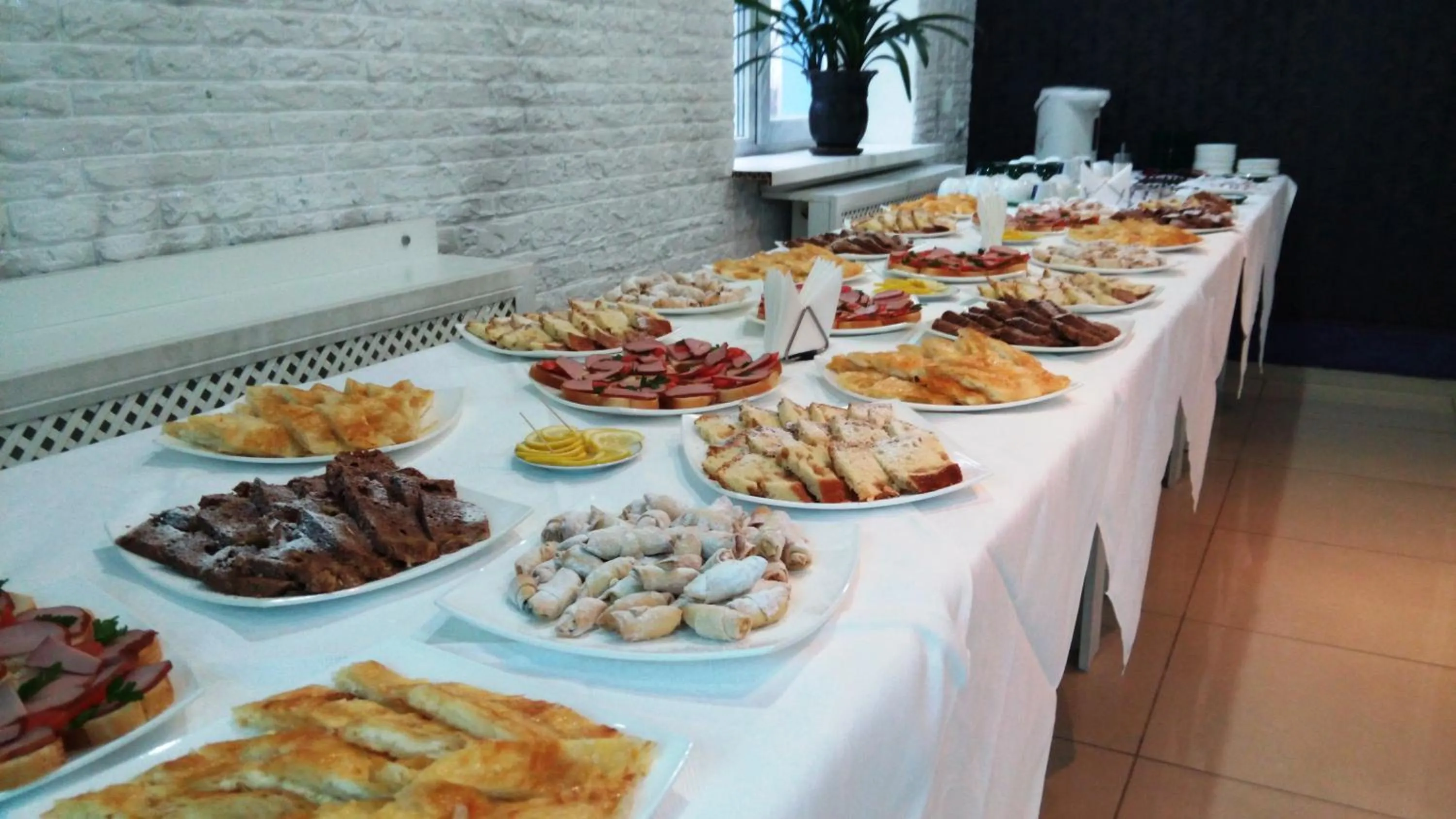 Food and drinks in Europa Hotel