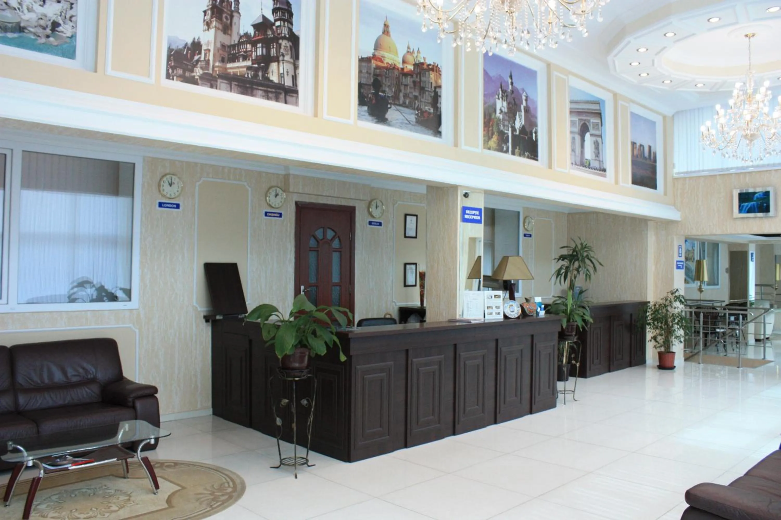 Lobby or reception in Europa Hotel