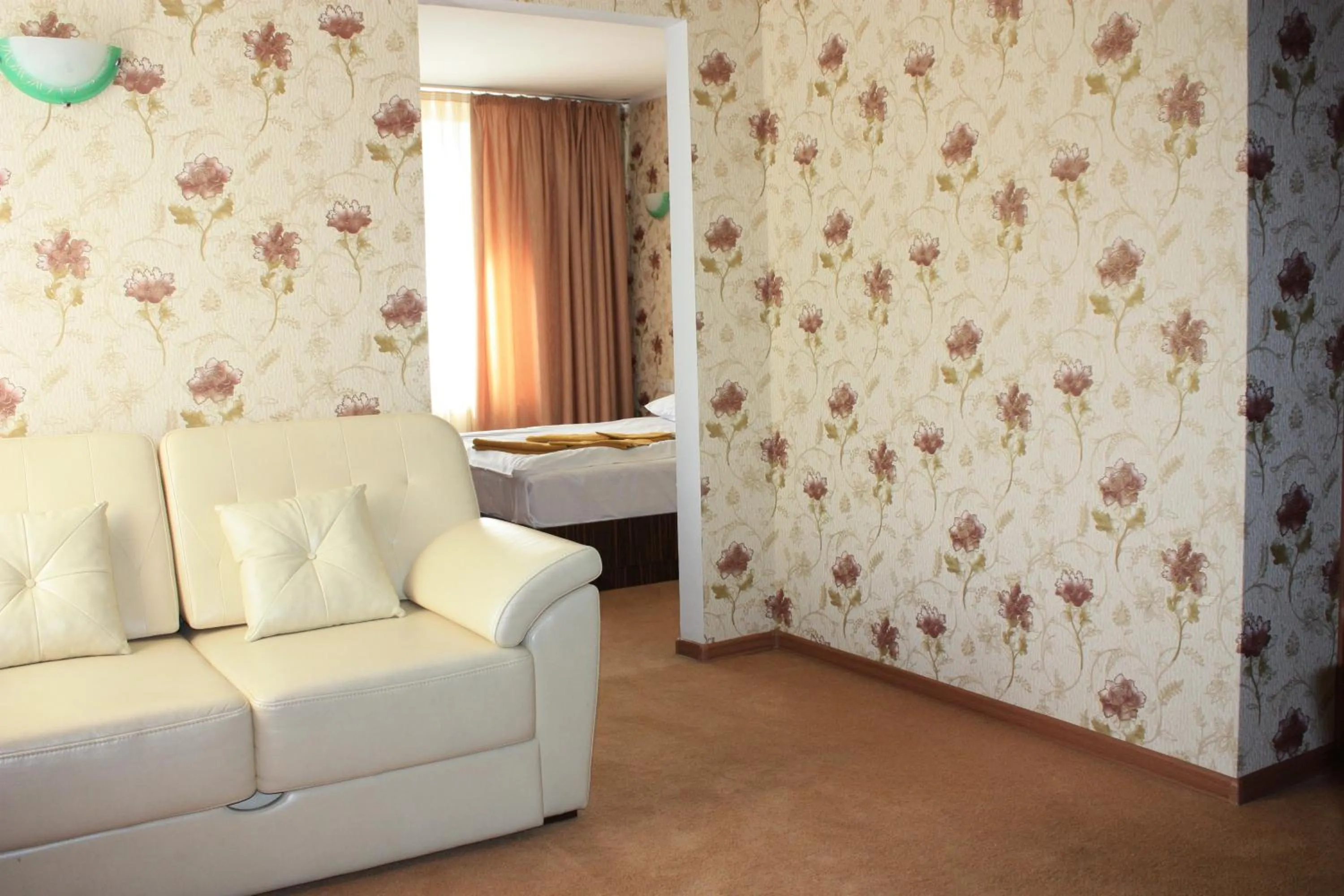 Photo of the whole room in Europa Hotel