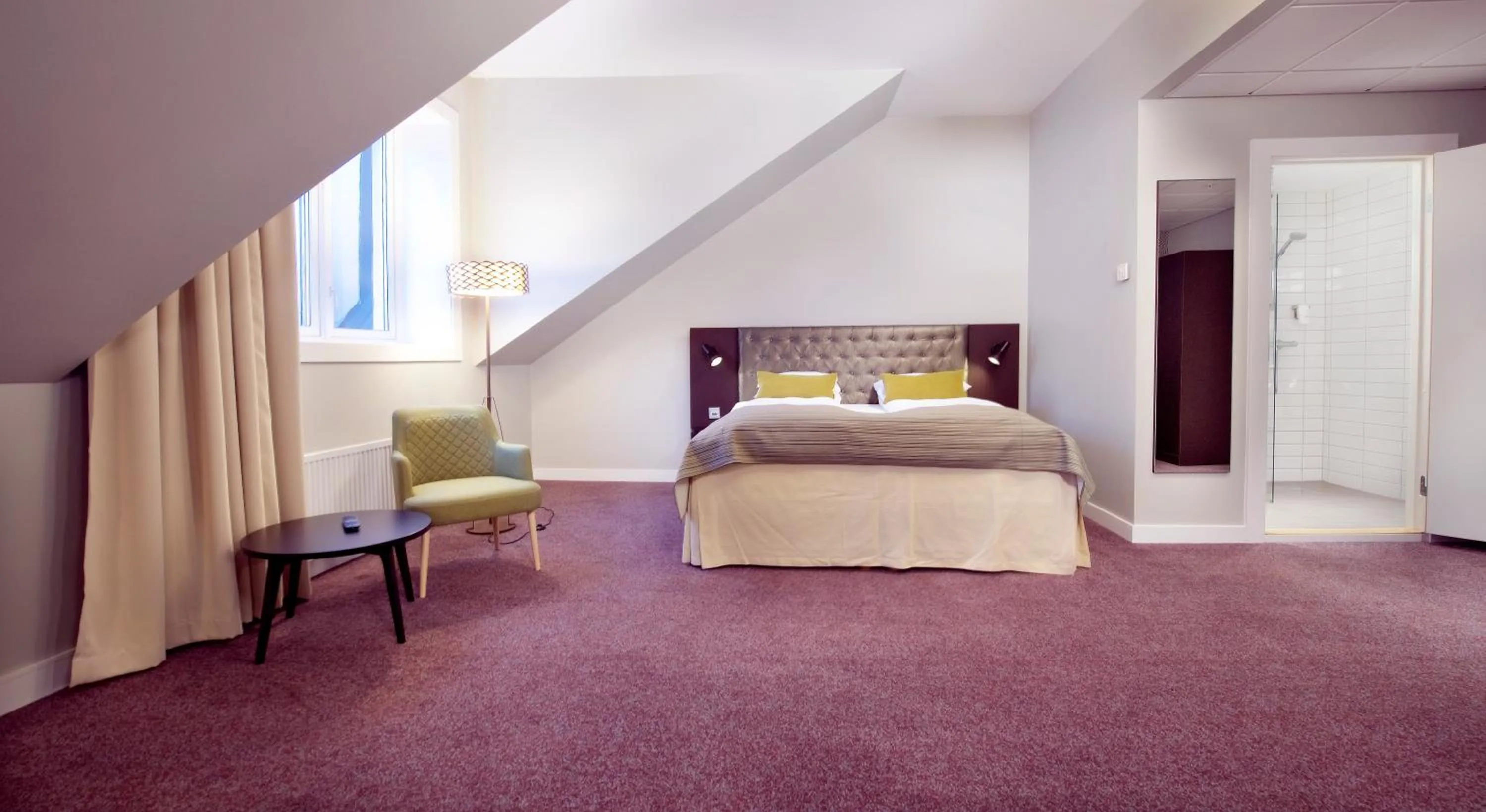 Photo of the whole room, Bed in Home Hotel Astoria