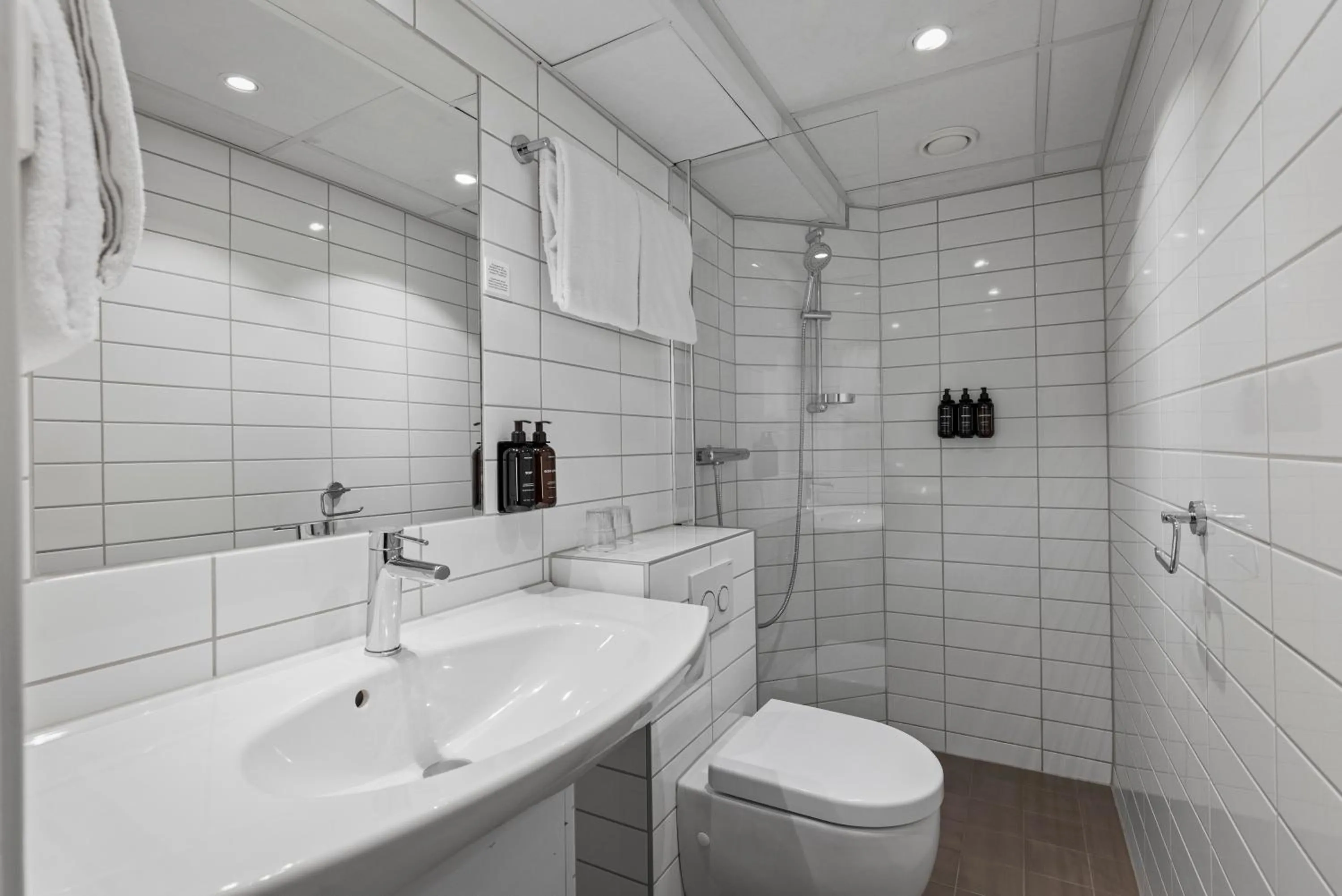 Bathroom in Home Hotel Astoria