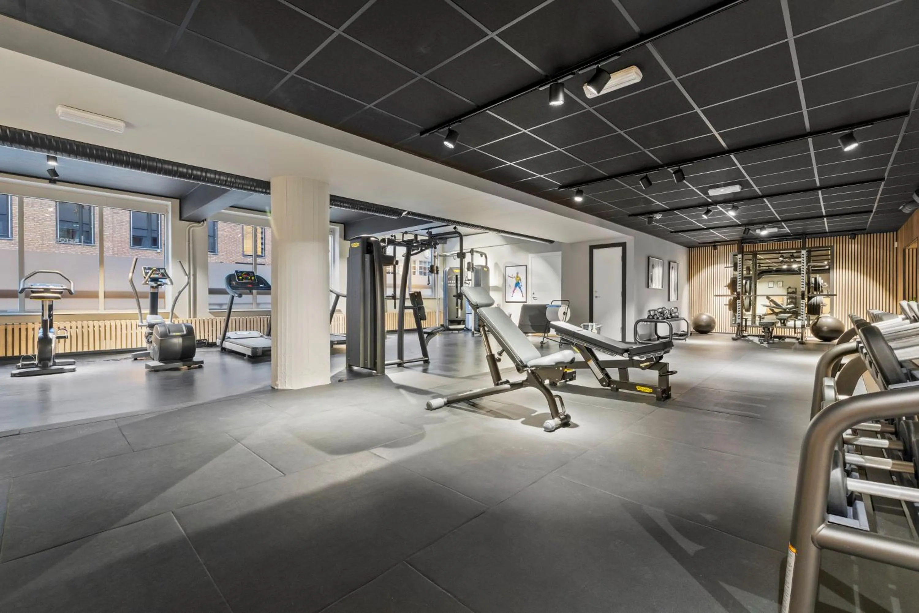 Fitness centre/facilities in Home Hotel Astoria