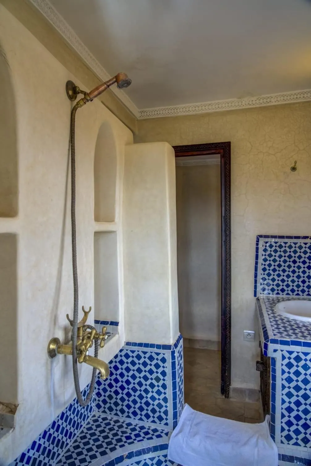 Bed in Riad Jnane Ines