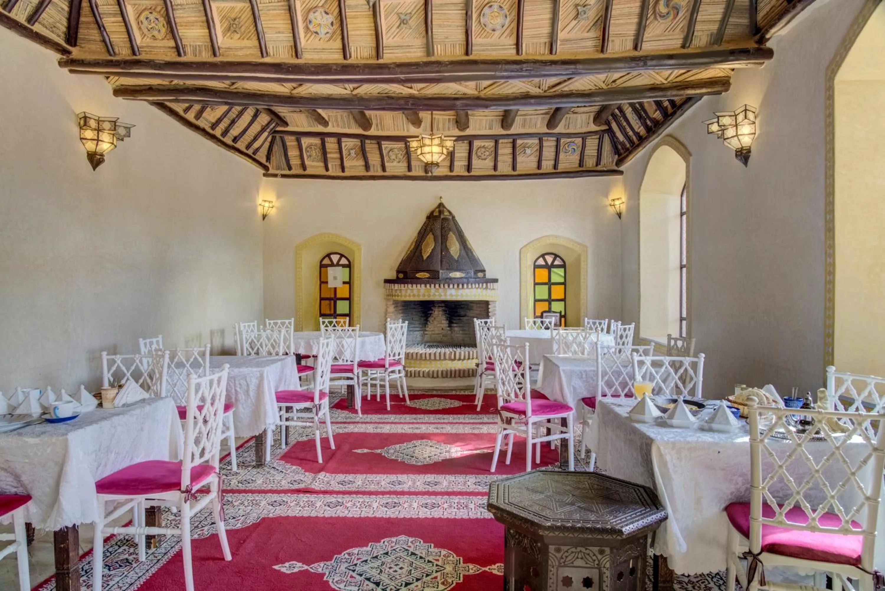 Restaurant/places to eat in Riad Jnane Ines