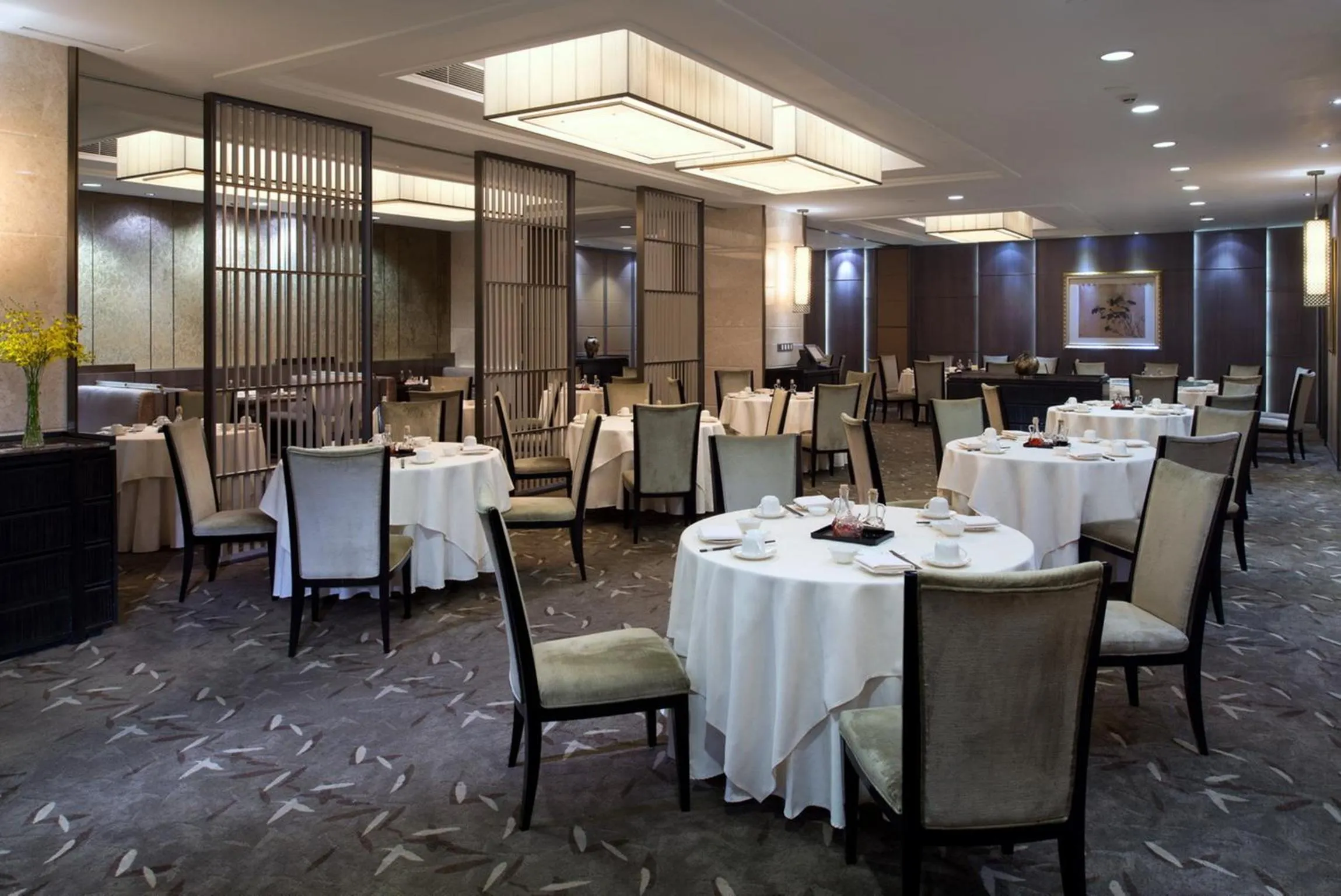 Restaurant/places to eat in New World Shunde Hotel