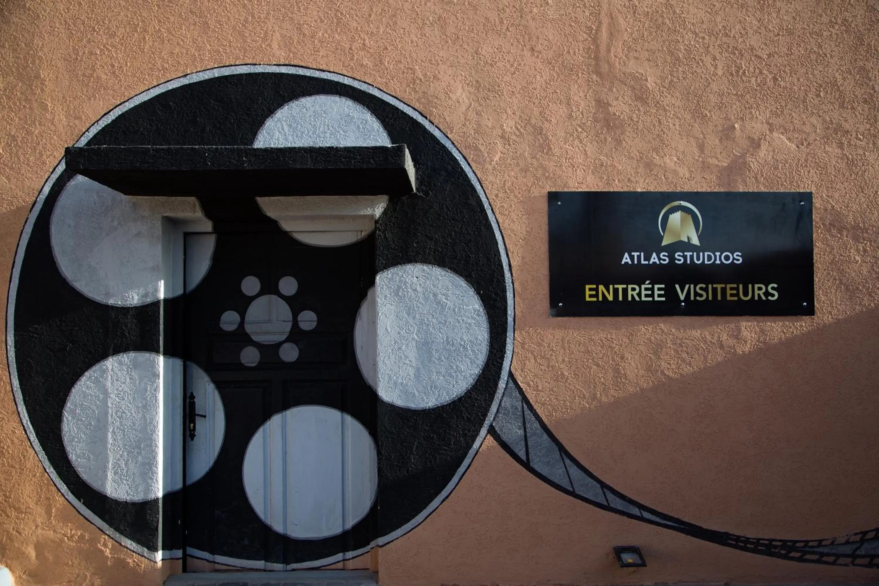 Oscar Hotel by Atlas Studios