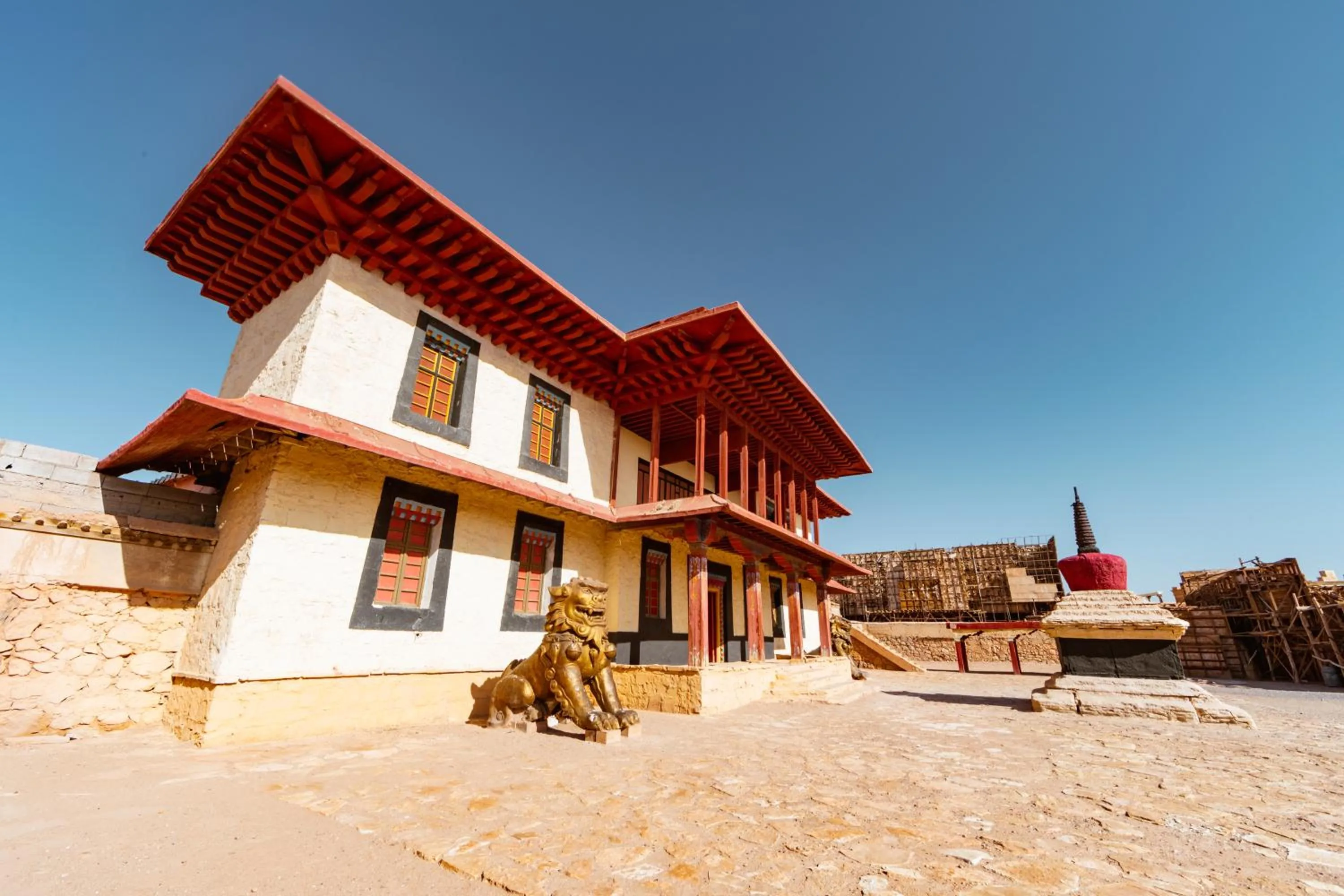 Oscar Hotel by Atlas Studios