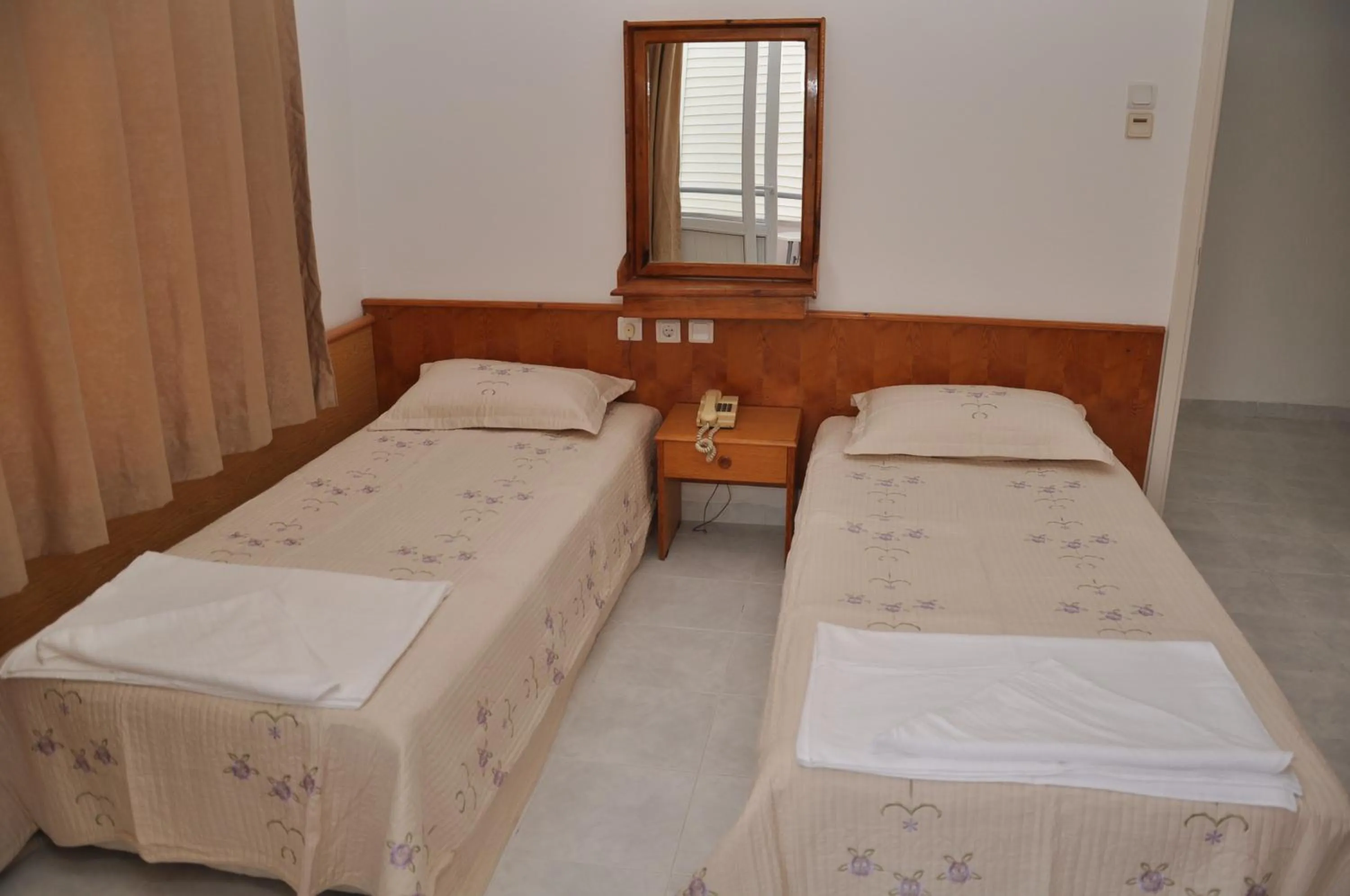 Bed in Kleopatra Beach Yildiz Hotel