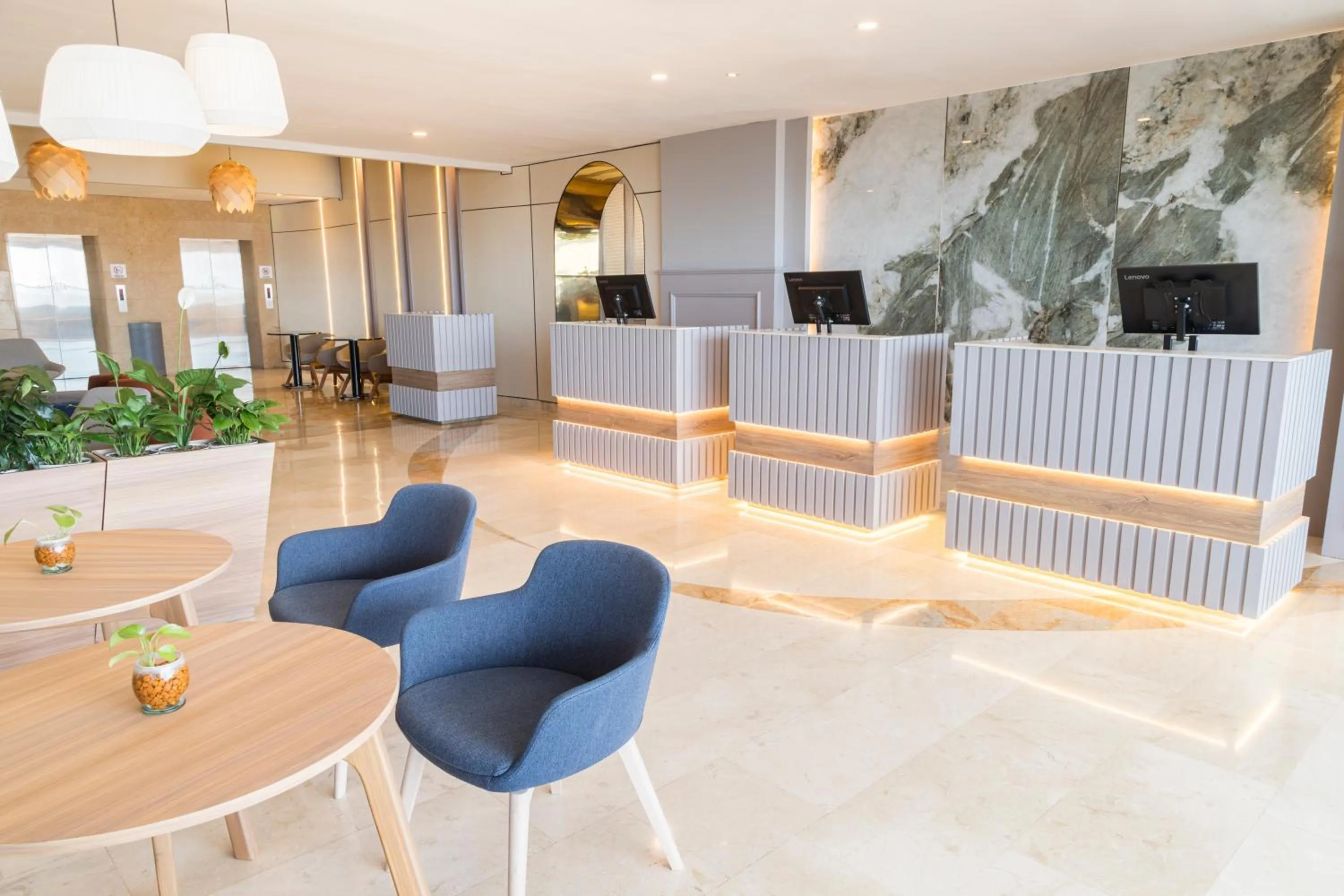 Lobby or reception in Sonesta Hotel Ibagué