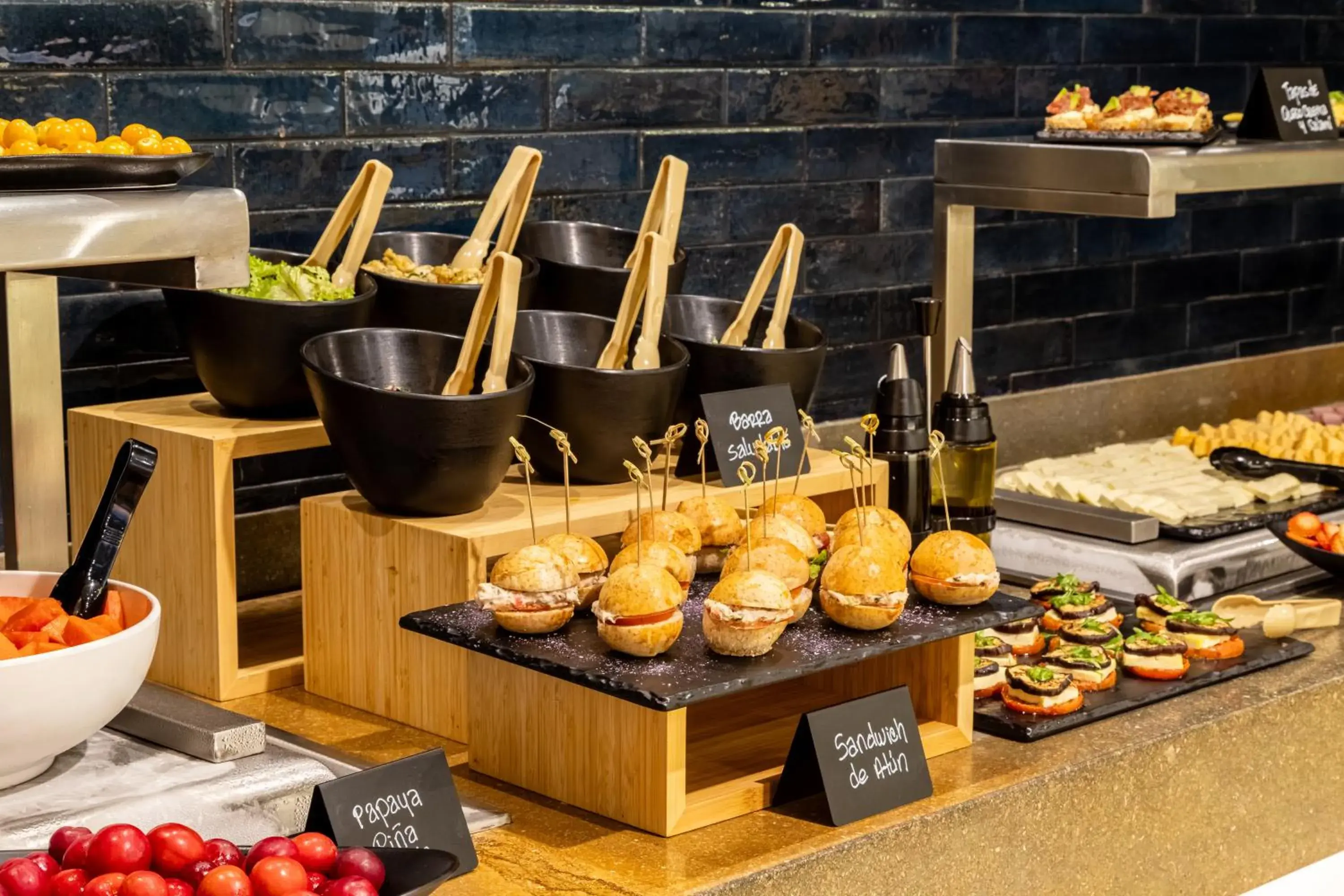 Buffet breakfast in Sonesta Hotel Ibagué Buffet breakfast in Sonesta Hotel Ibagué