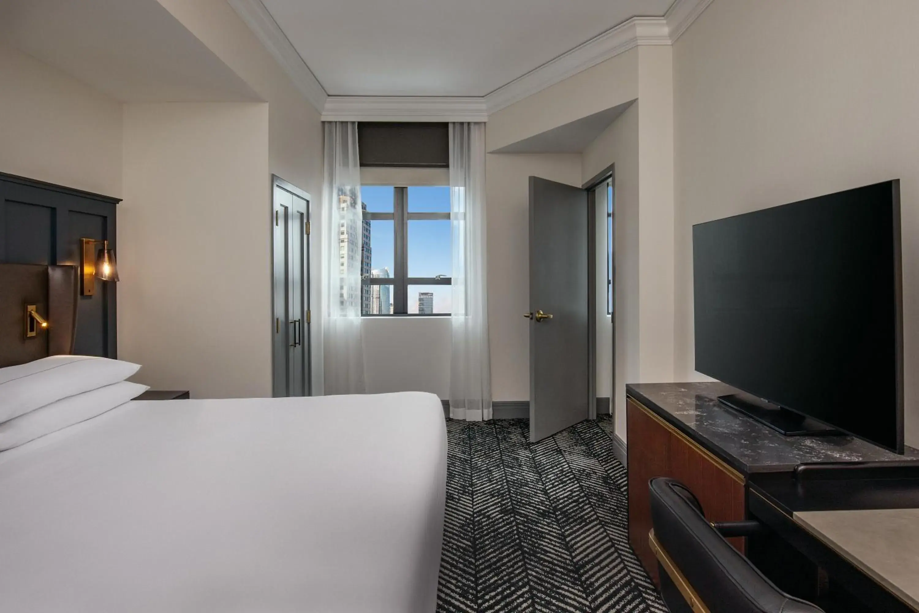 King Suite in The Dagny Boston King Suite in The Dagny Boston