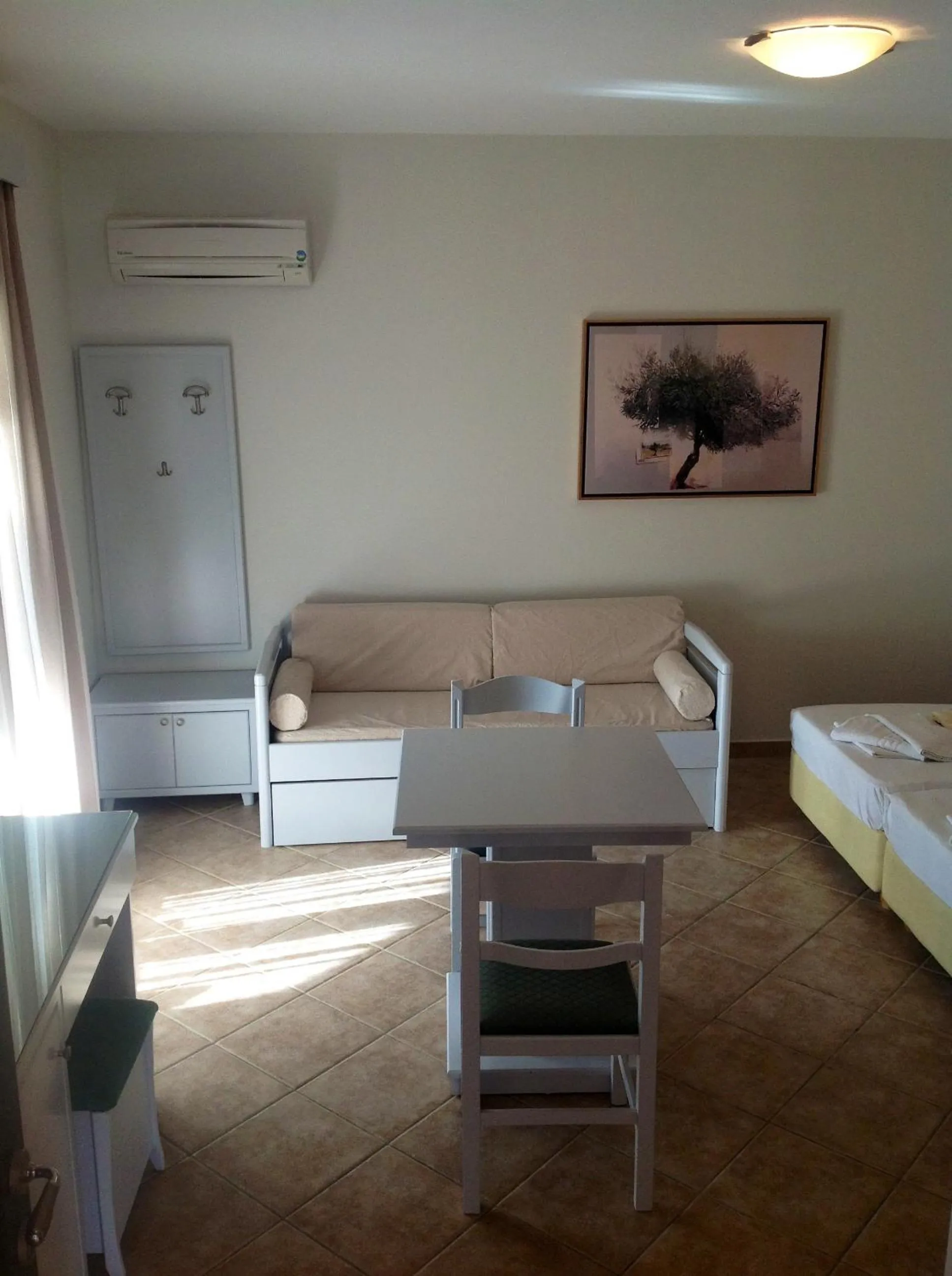 Day, Bed in Plaka Hotel I