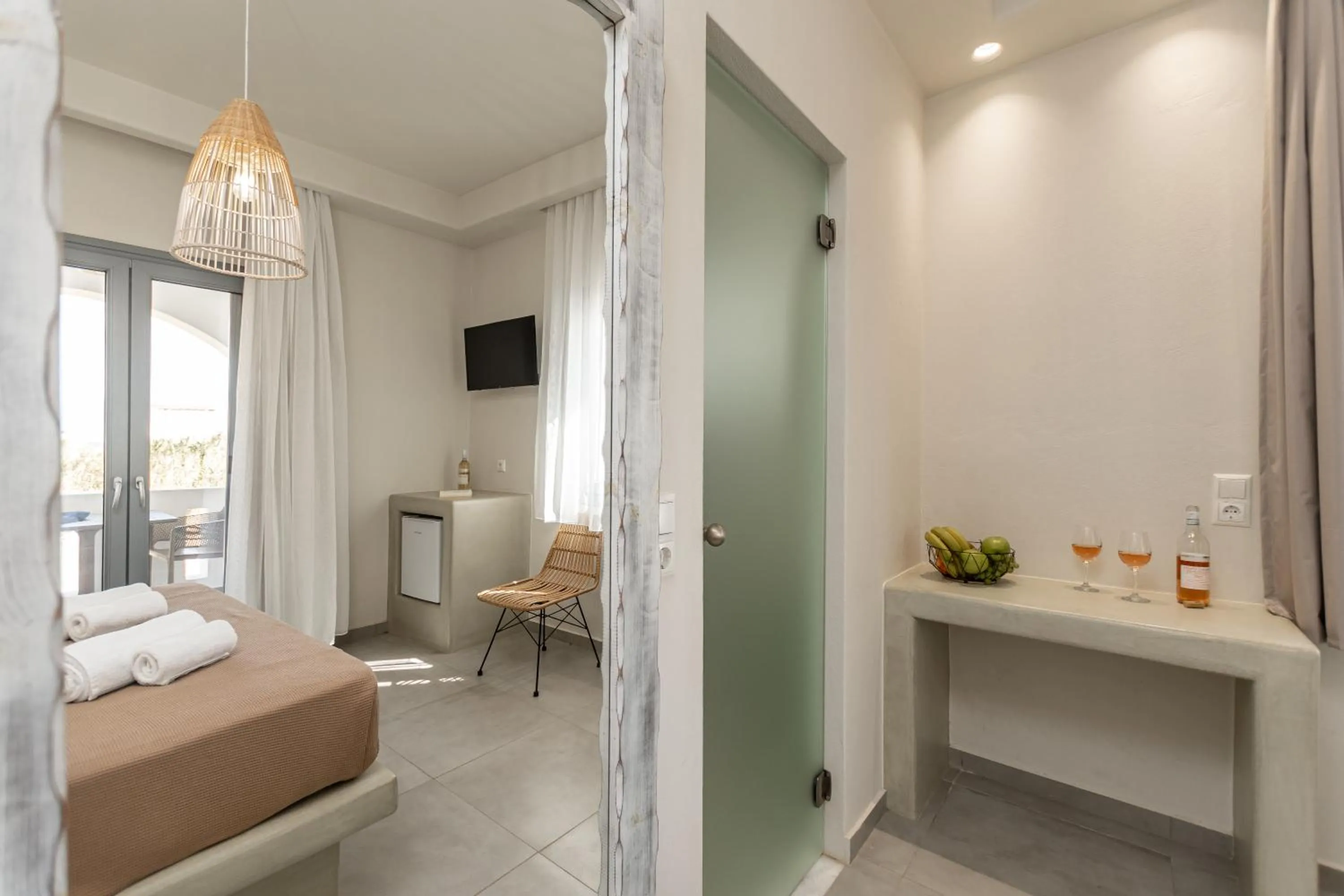 Bed in Plaka Hotel I