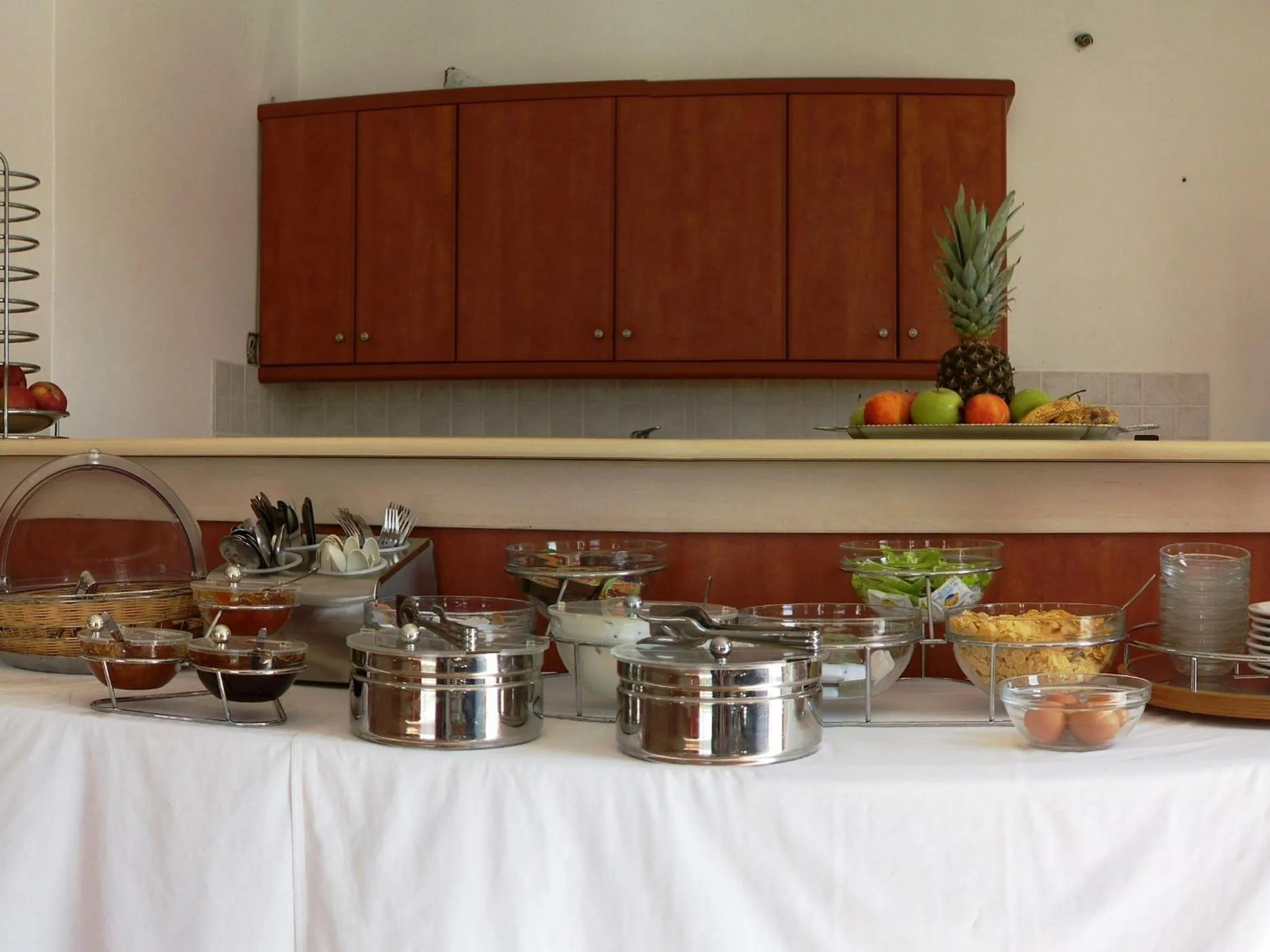 Food in Plaka Hotel I