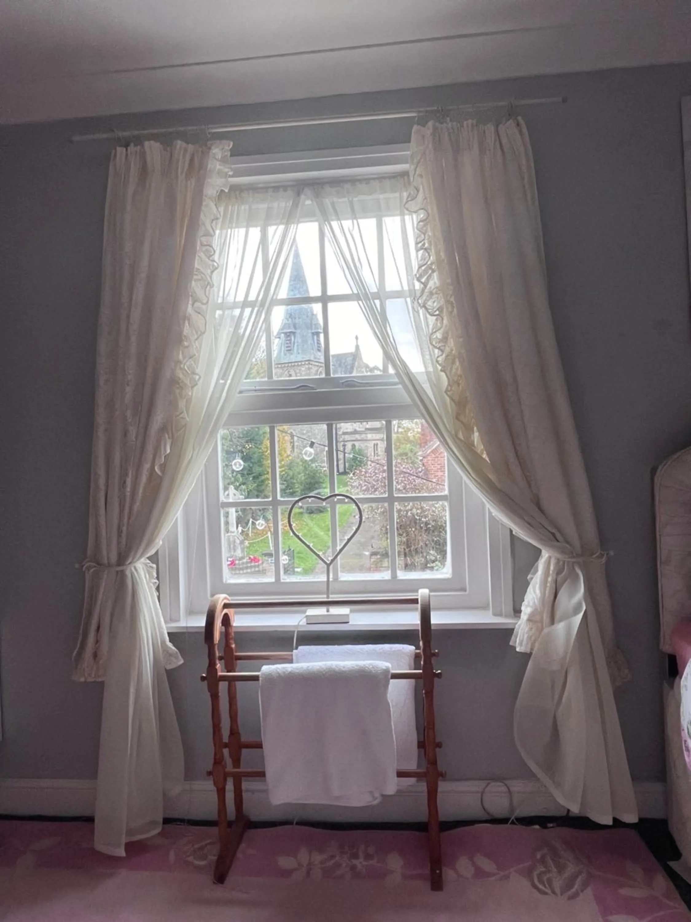 Bed in Church View B&B & Holiday Cottages